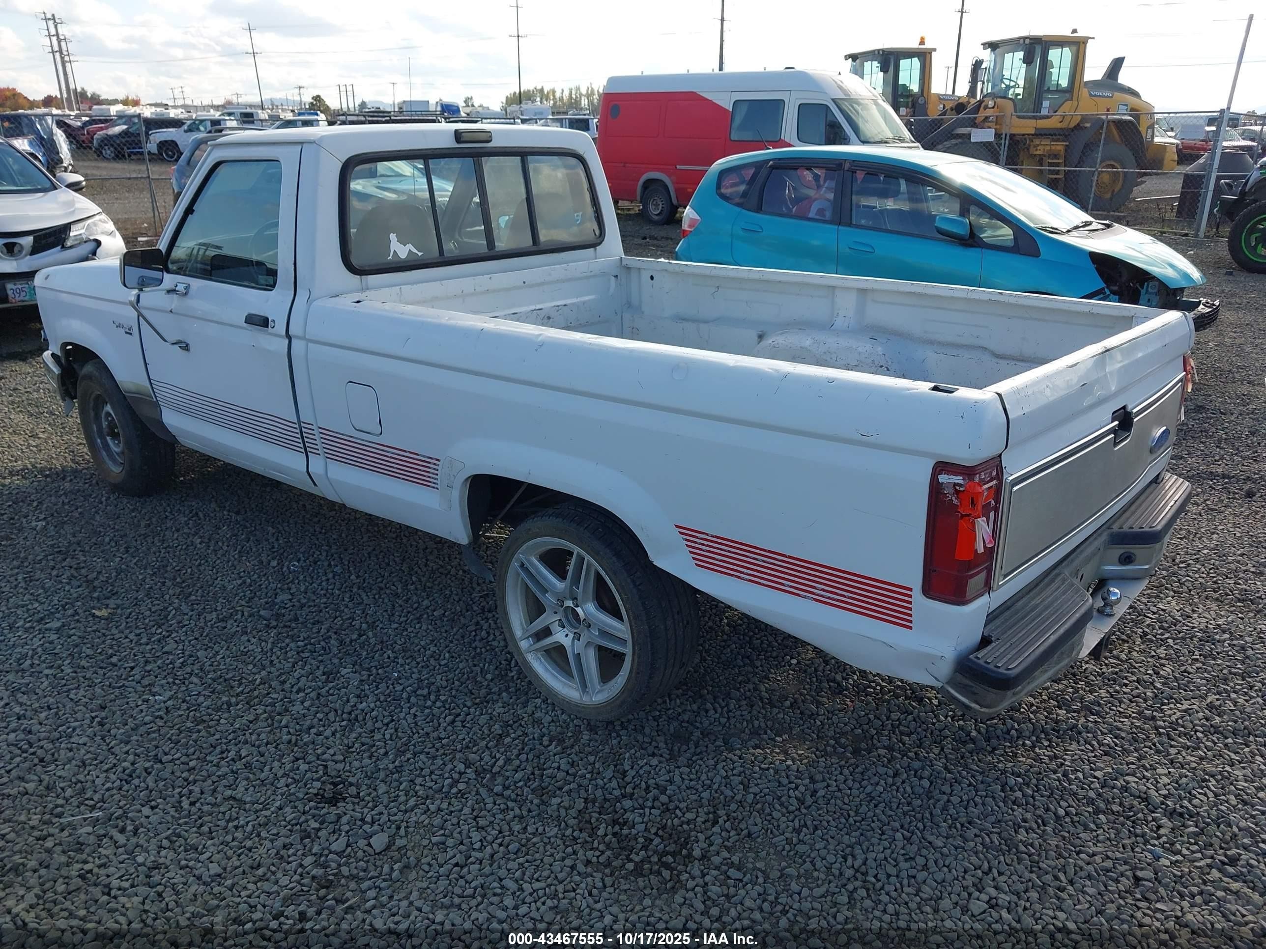 1992 Ford Ranger   Белый vin: 1FTCR10X4NTA37046