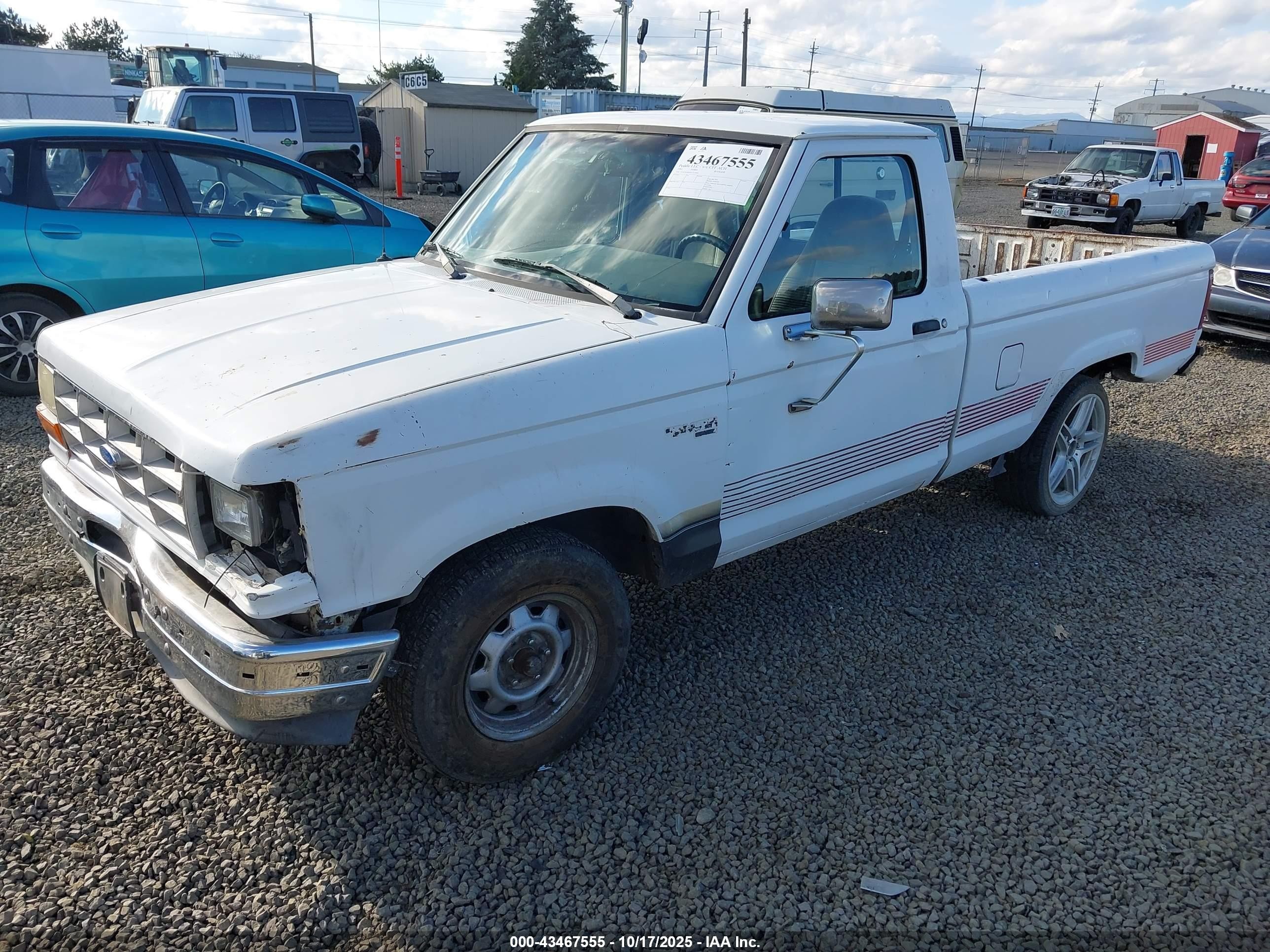 1992 Ford Ranger   Белый vin: 1FTCR10X4NTA37046