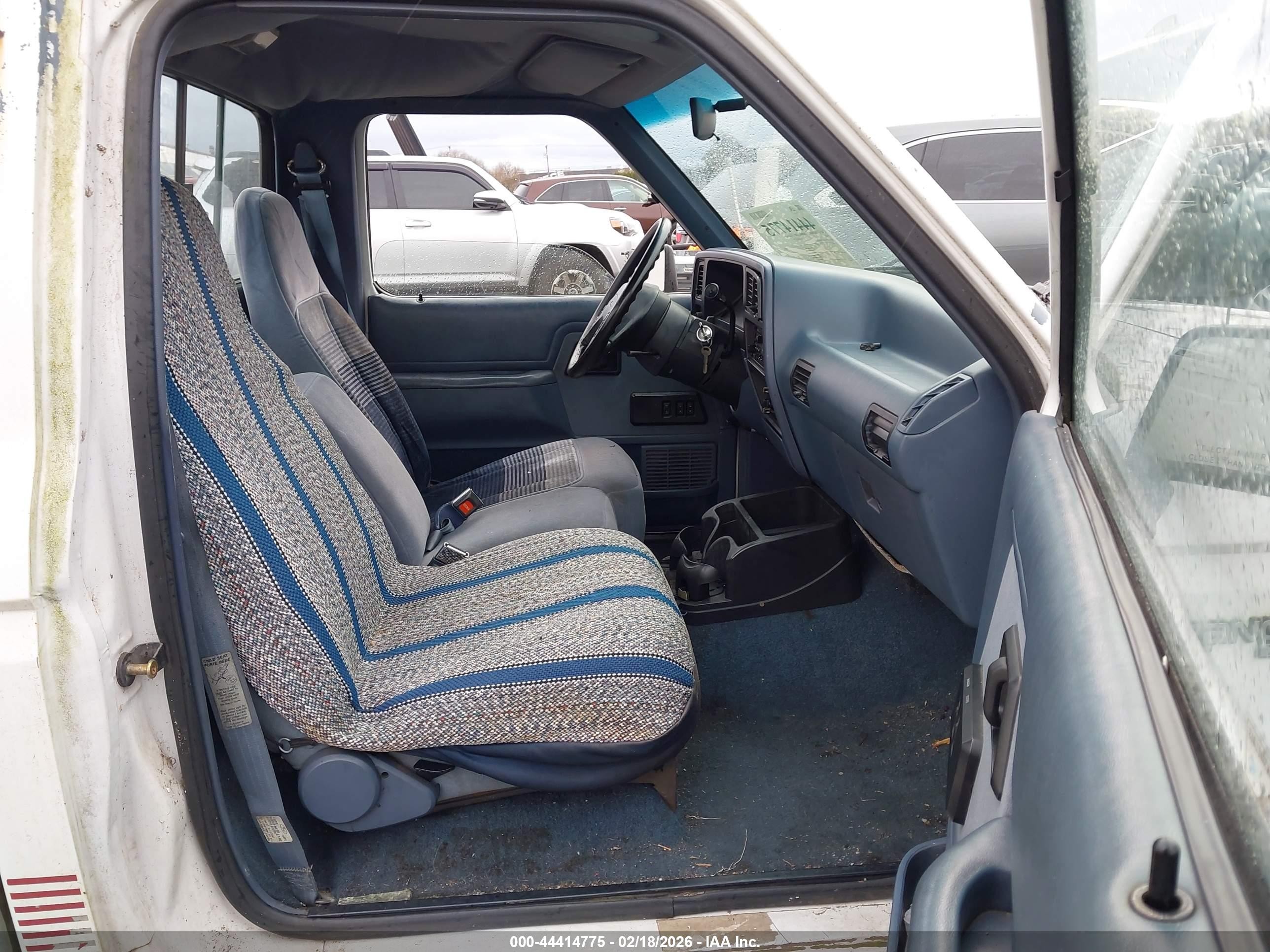 1992 Ford Ranger   Белый vin: 1FTCR10X7NPA83737
