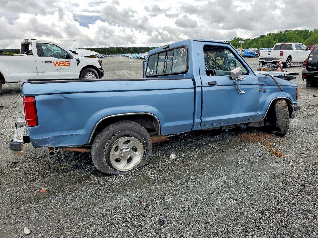 1990 Ford Ranger Blue vin: 1FTCR10X8LUC06086