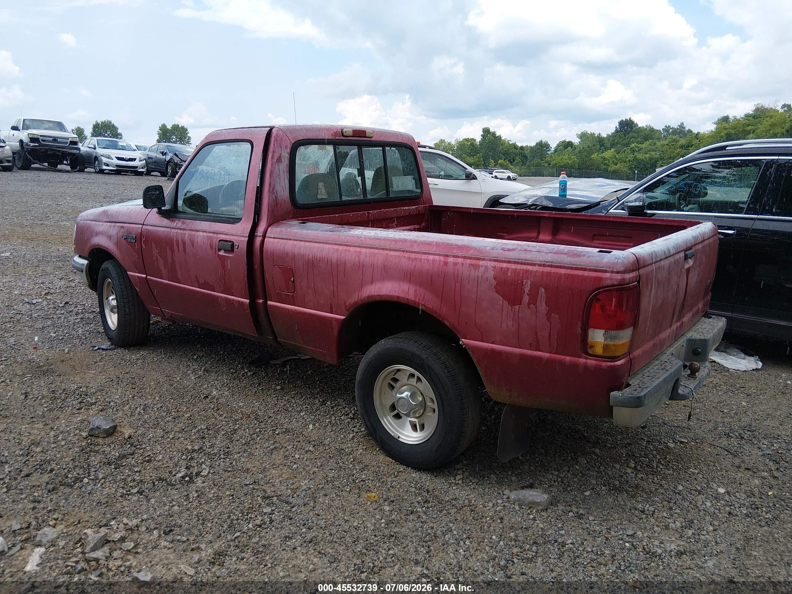 1996 Ford Ranger   Red vin: 1FTCR10X8TPB62704