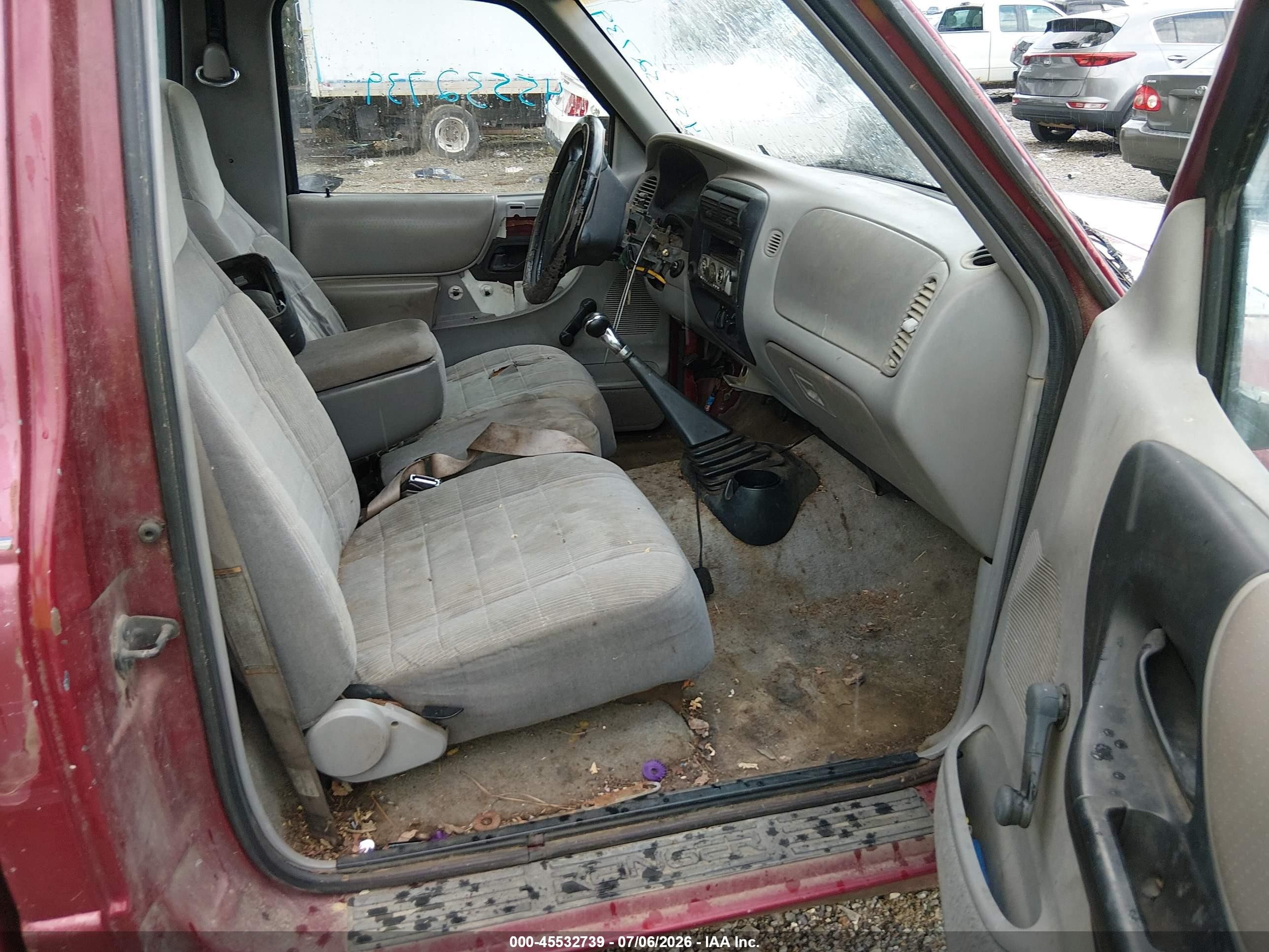 1996 Ford Ranger   Red vin: 1FTCR10X8TPB62704