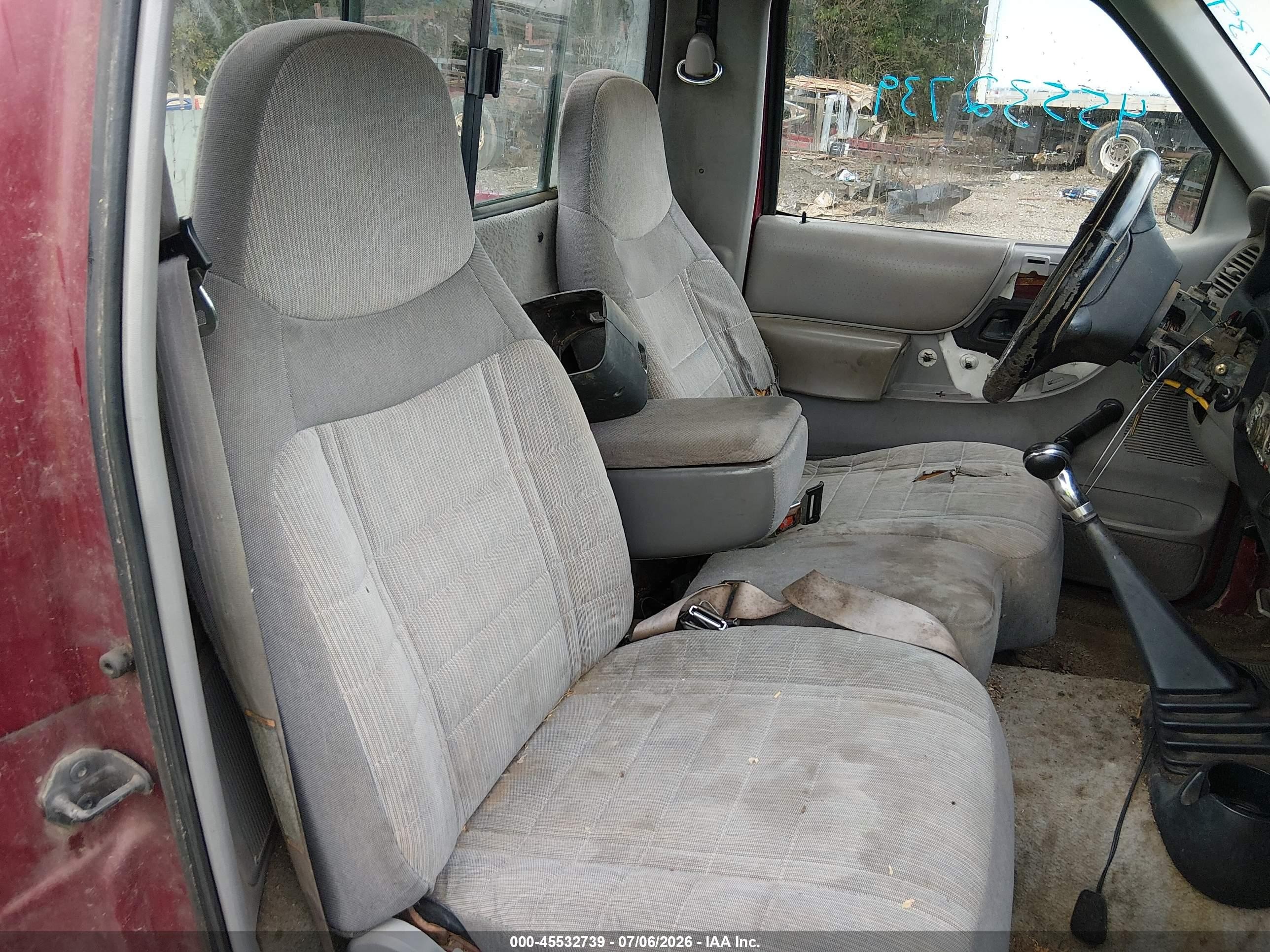 1996 Ford Ranger   Red vin: 1FTCR10X8TPB62704