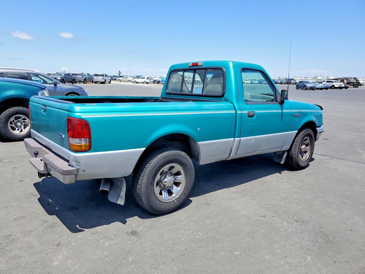 1994 Ford Ranger Turquoise vin: 1FTCR10X9RPB24696