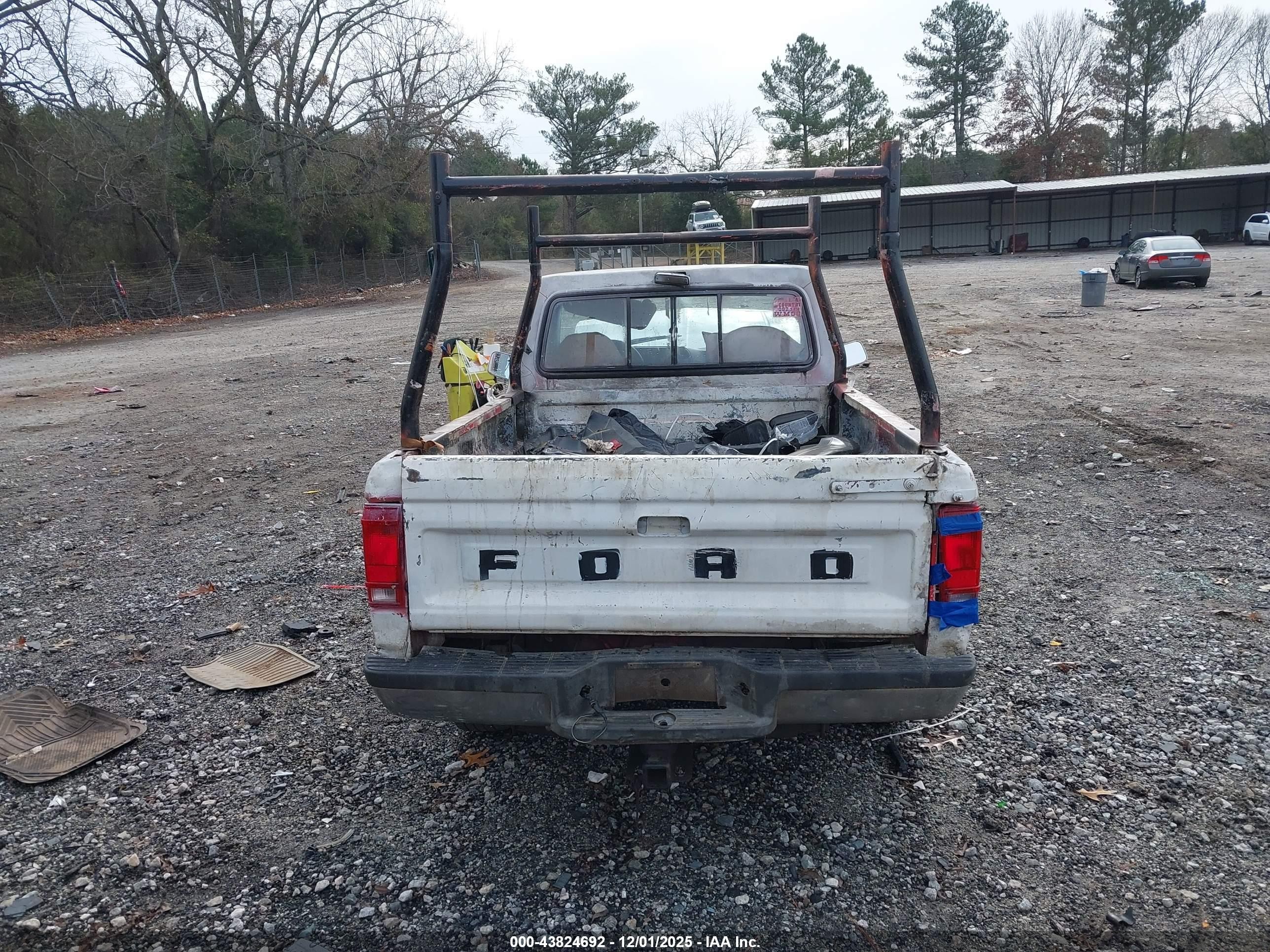 1991 Ford Ranger   White vin: 1FTCR10XXMUC51130
