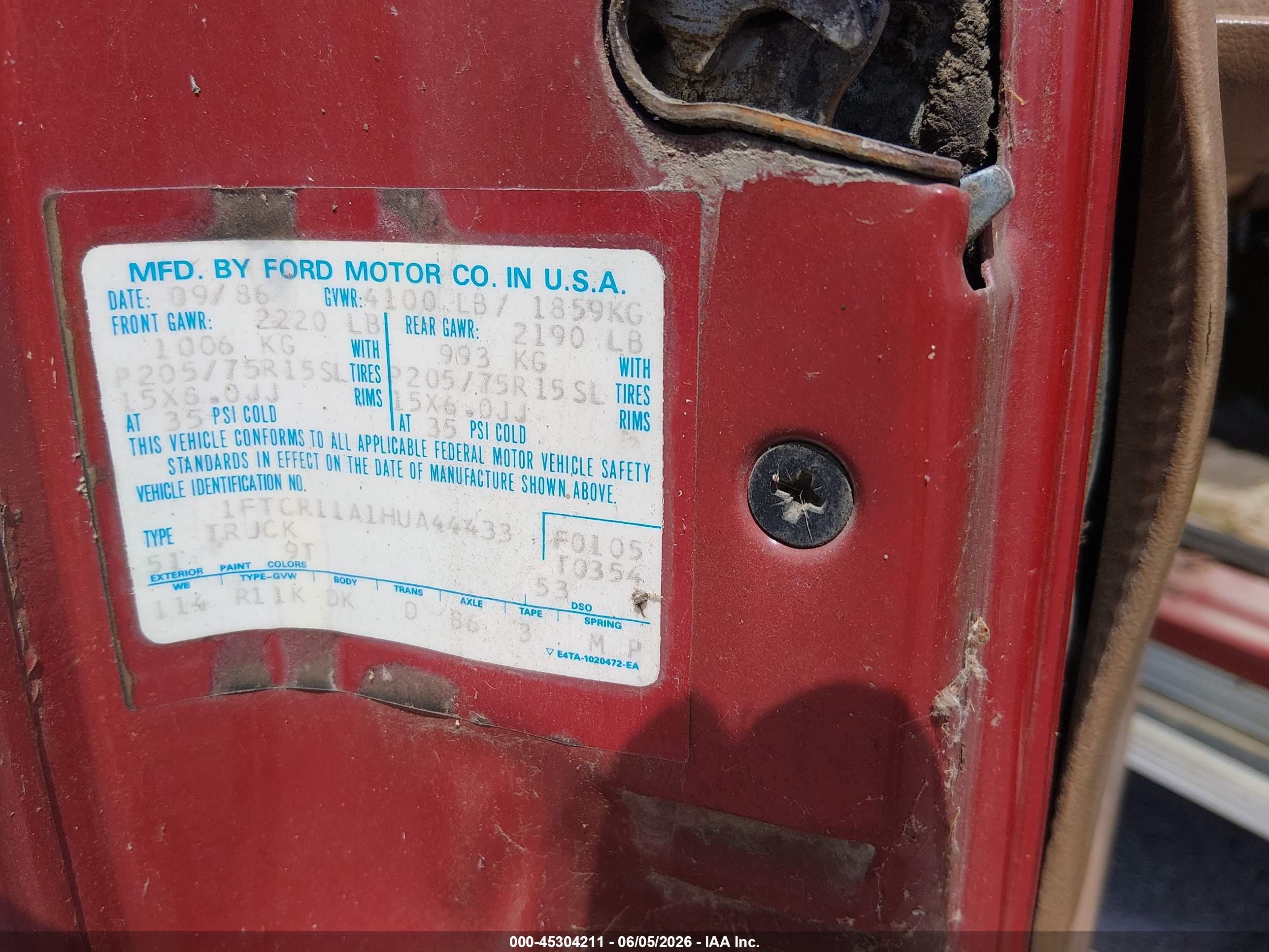 1987 Ford Ranger   Red vin: 1FTCR11A1HUA44433