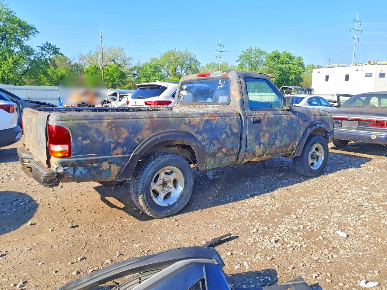 1994 Ford Ranger Two Tone vin: 1FTCR11A7RUE01535