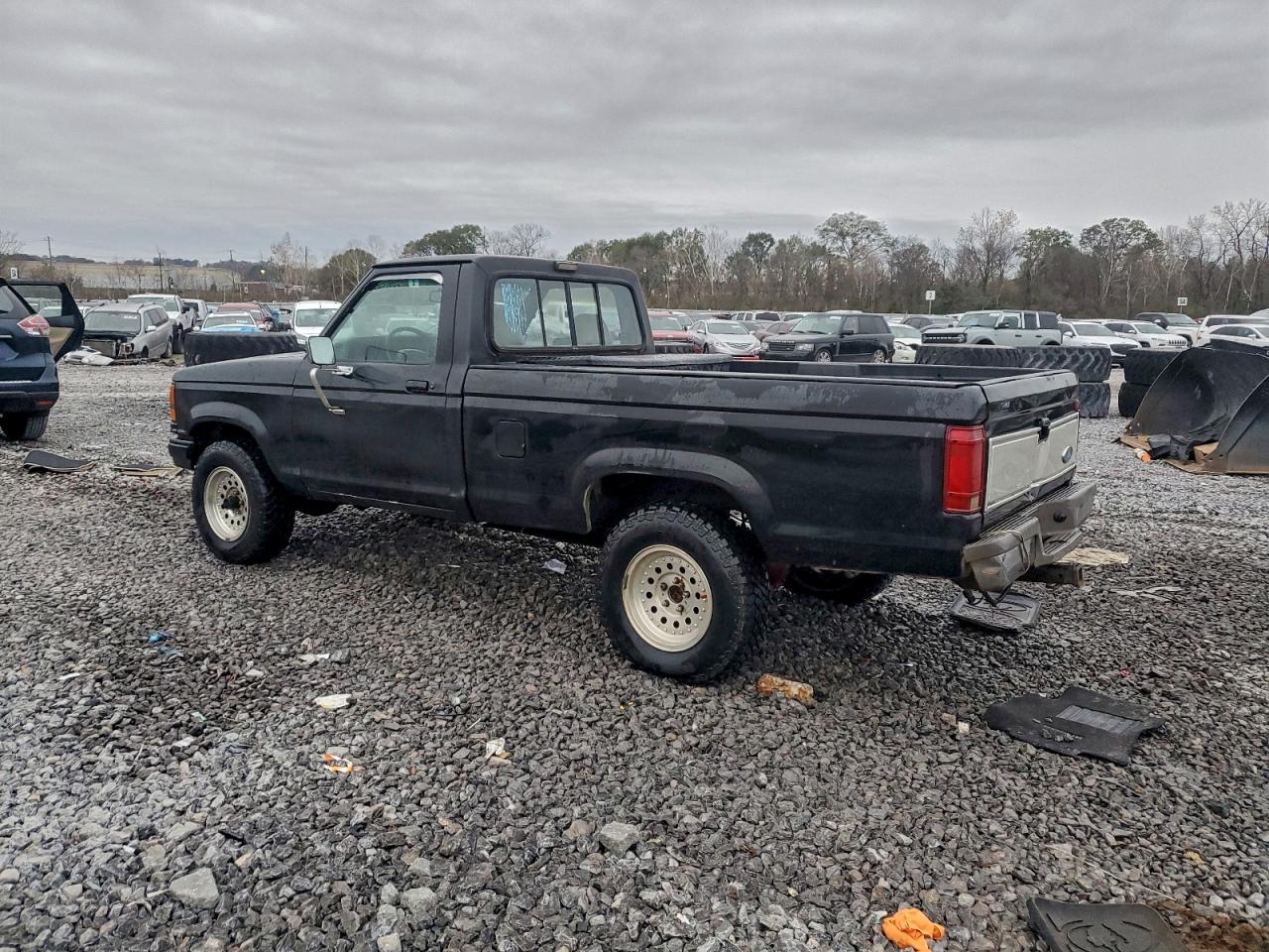 1992 Ford Ranger Black vin: 1FTCR11T3NTA13994
