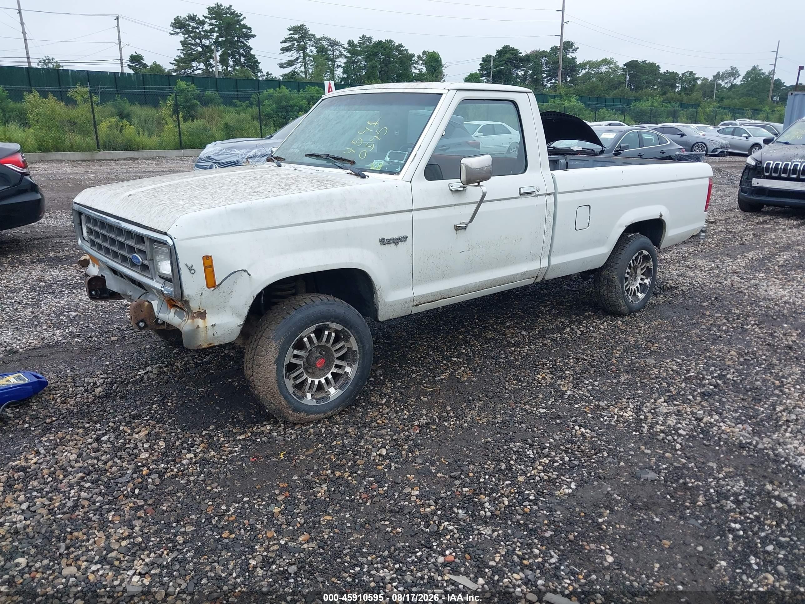 1986 Ford Ranger   White vin: 1FTCR11T5GUC08766