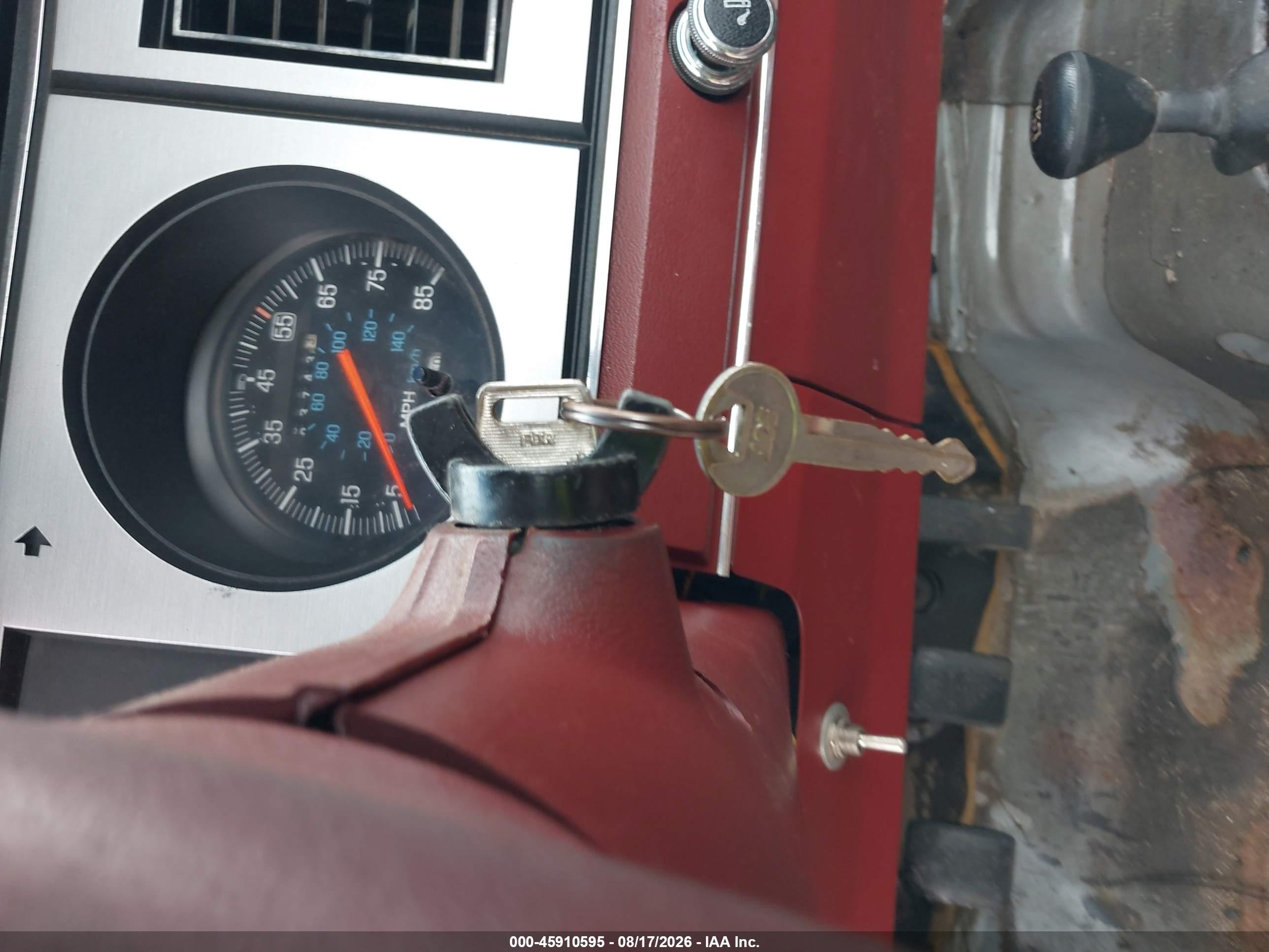 1986 Ford Ranger   White vin: 1FTCR11T5GUC08766