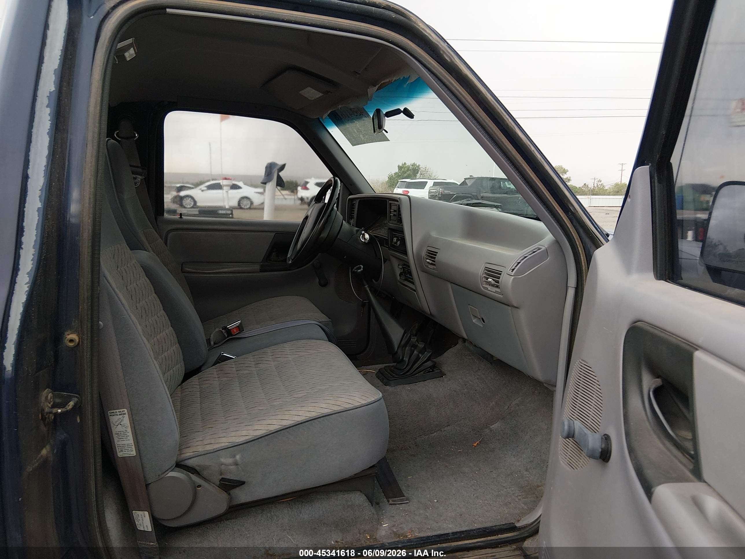 1994 Ford Ranger   Blue vin: 1FTCR11U1RUB83635