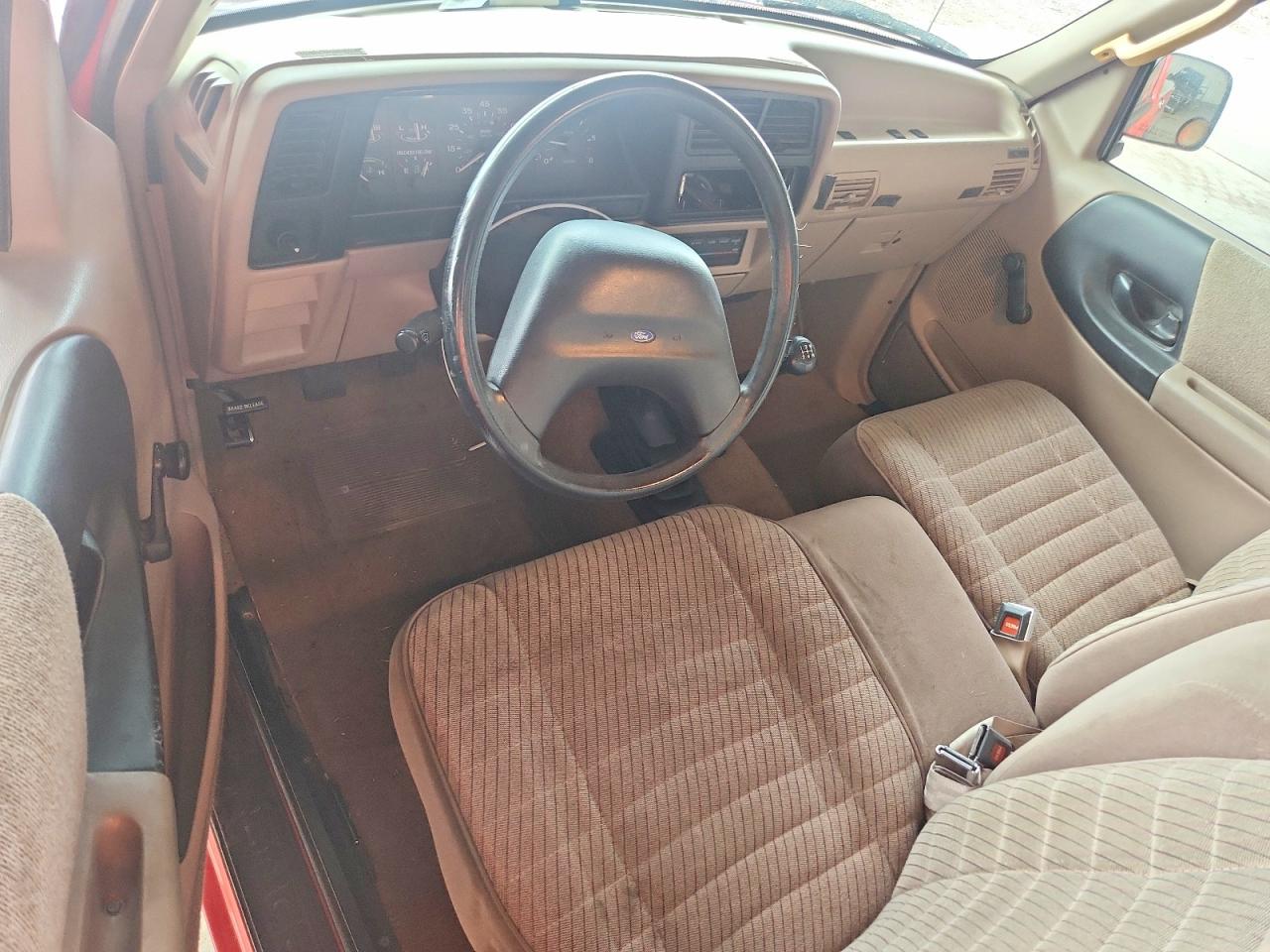 1993 Ford Ranger Красный vin: 1FTCR11U2PPA06183