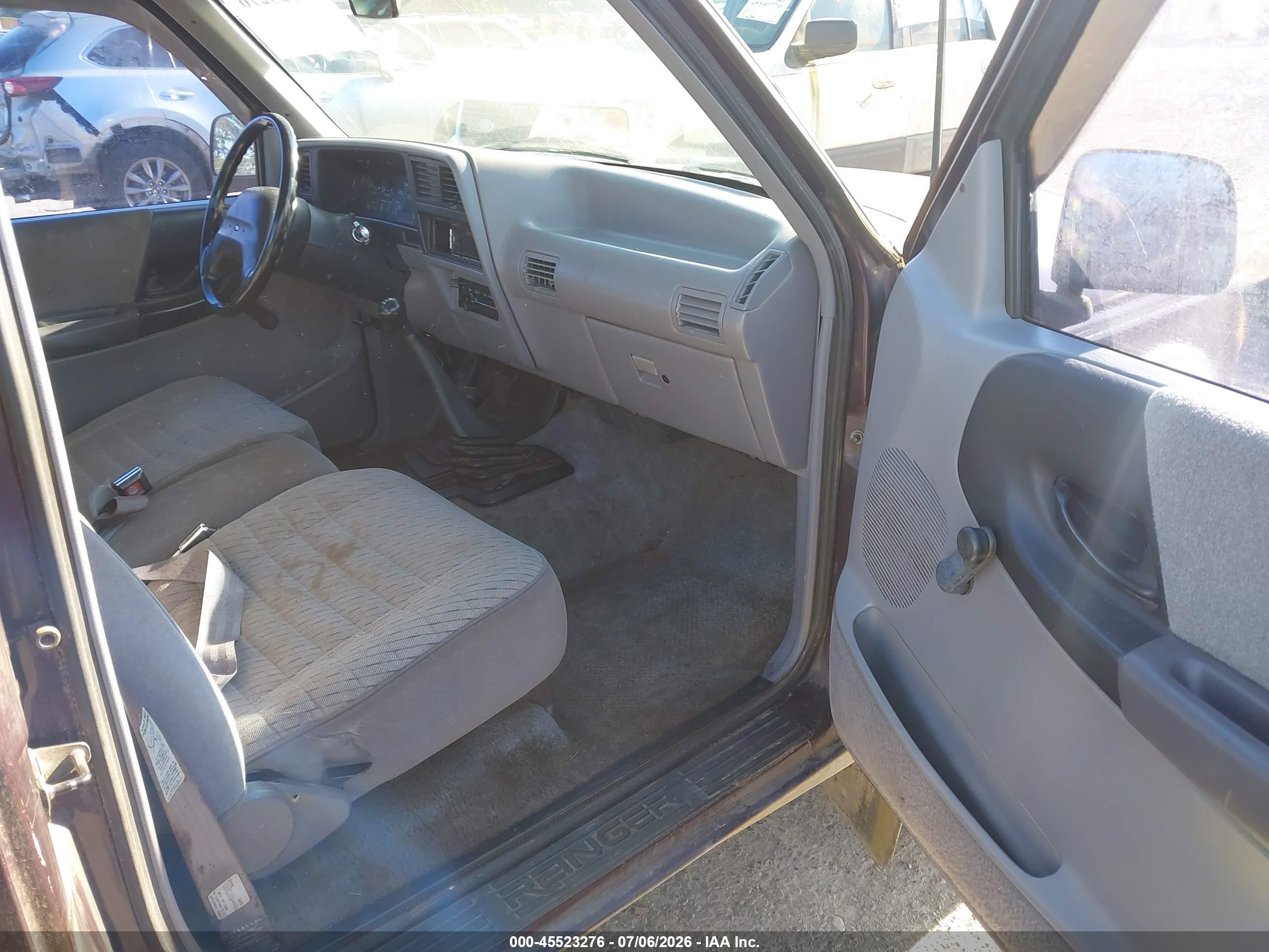 1994 Ford Ranger   Black vin: 1FTCR11U8RUB01528