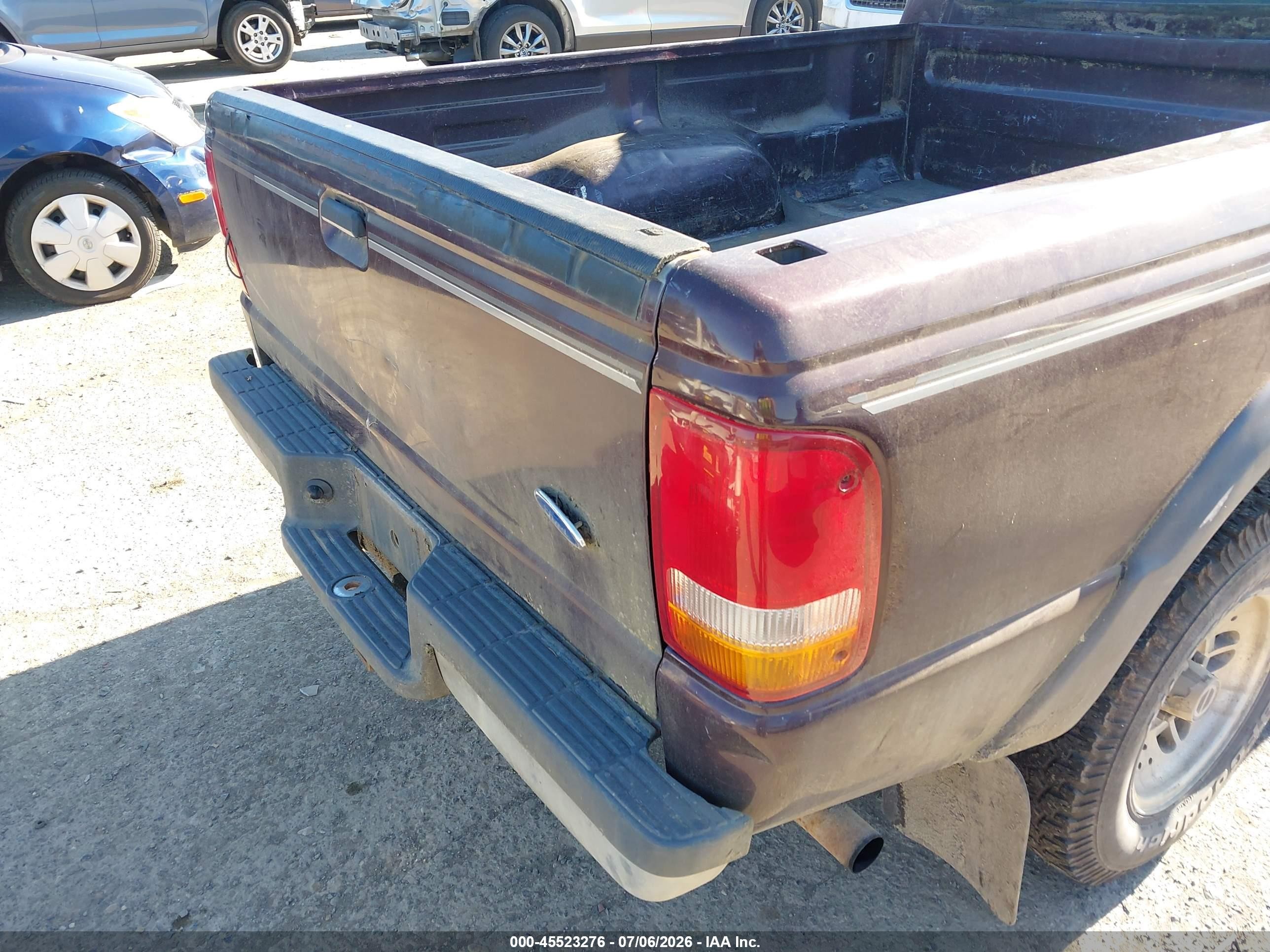 1994 Ford Ranger   Black vin: 1FTCR11U8RUB01528