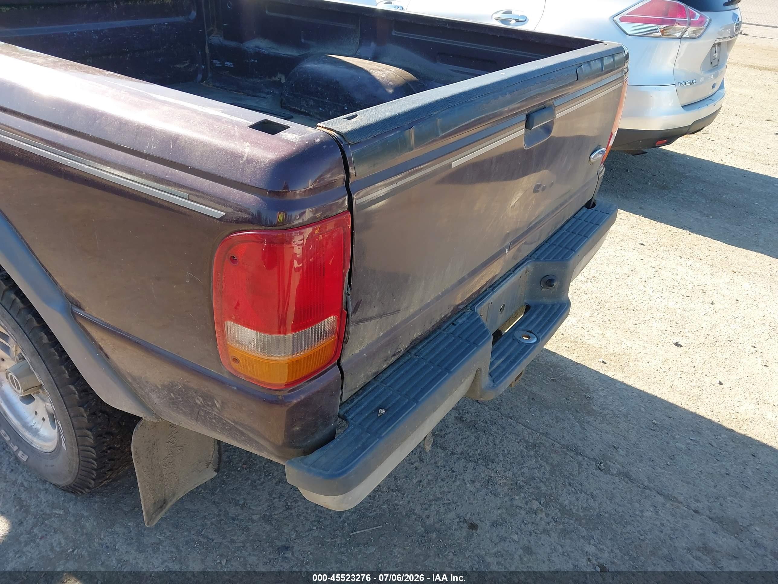 1994 Ford Ranger   Black vin: 1FTCR11U8RUB01528