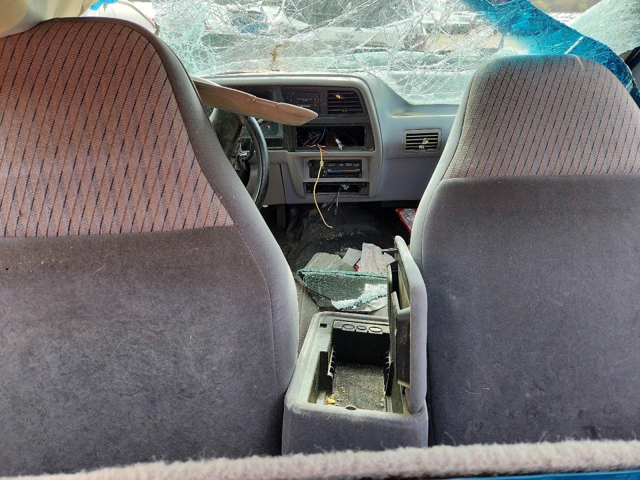 1993 Ford Ranger Green vin: 1FTCR11X1PUB78586