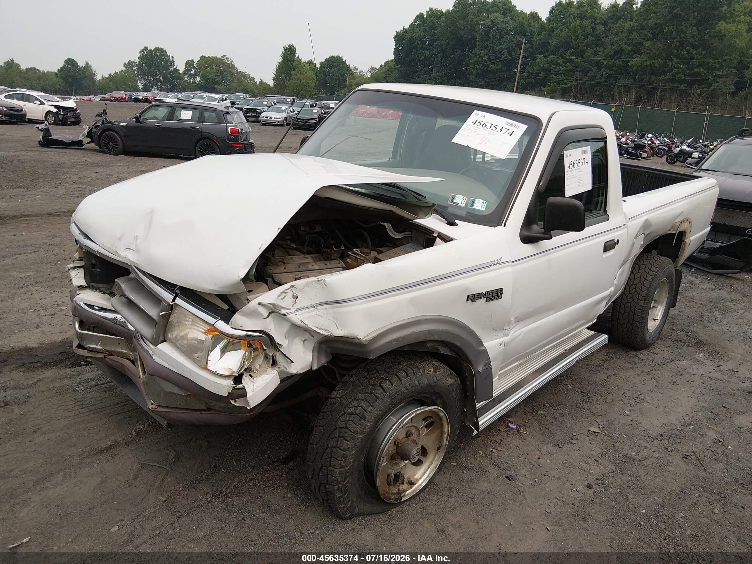 1996 Ford Ranger   White vin: 1FTCR11X5TTA40016