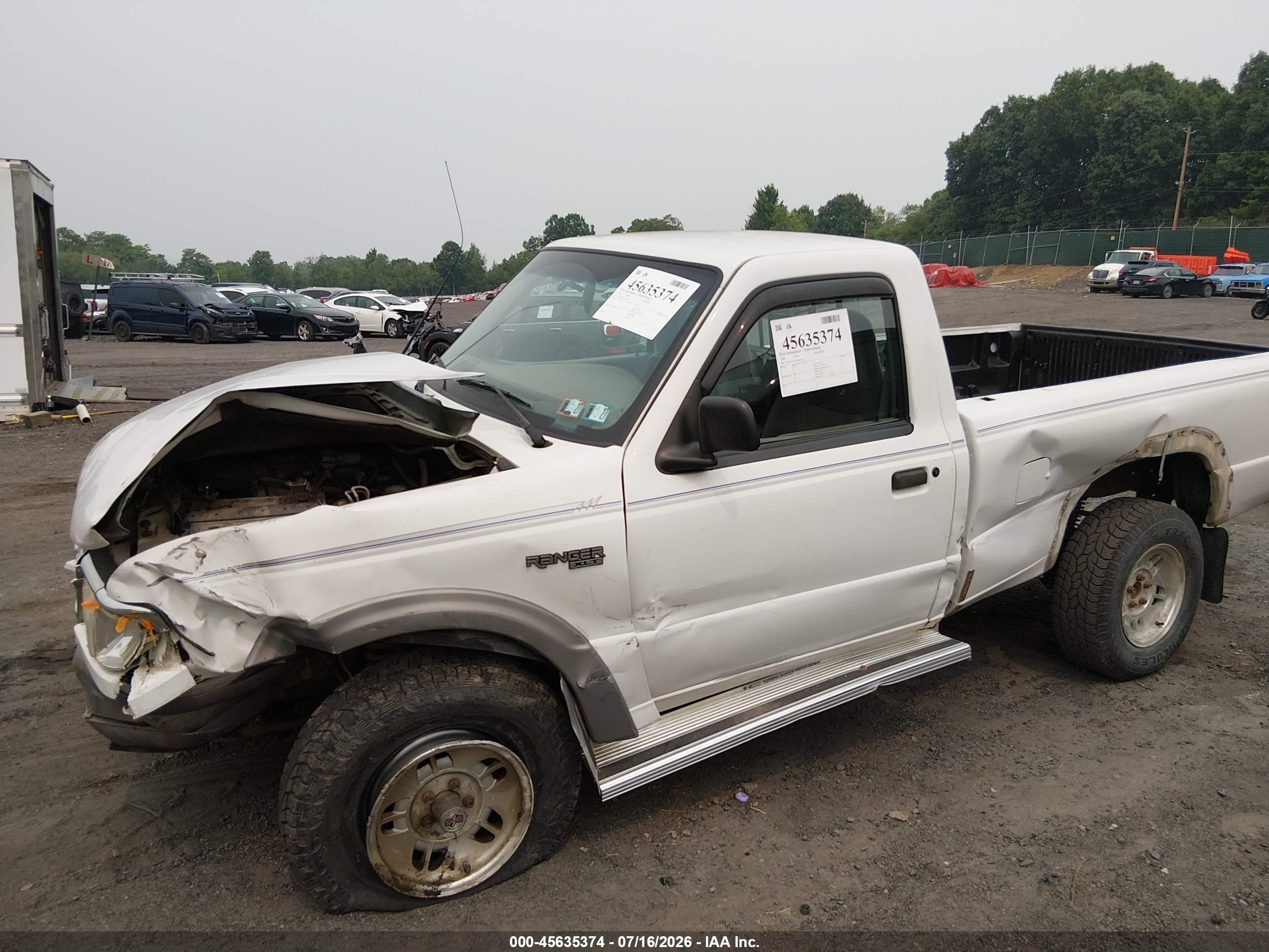 1996 Ford Ranger   White vin: 1FTCR11X5TTA40016