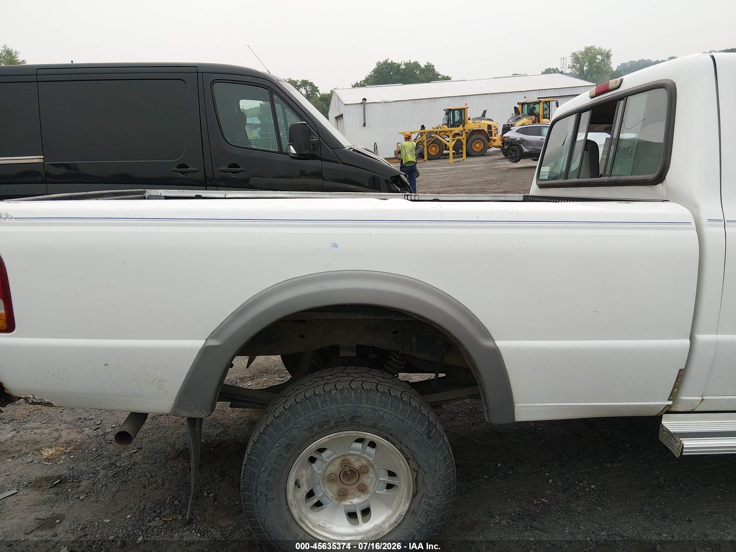 1996 Ford Ranger   White vin: 1FTCR11X5TTA40016