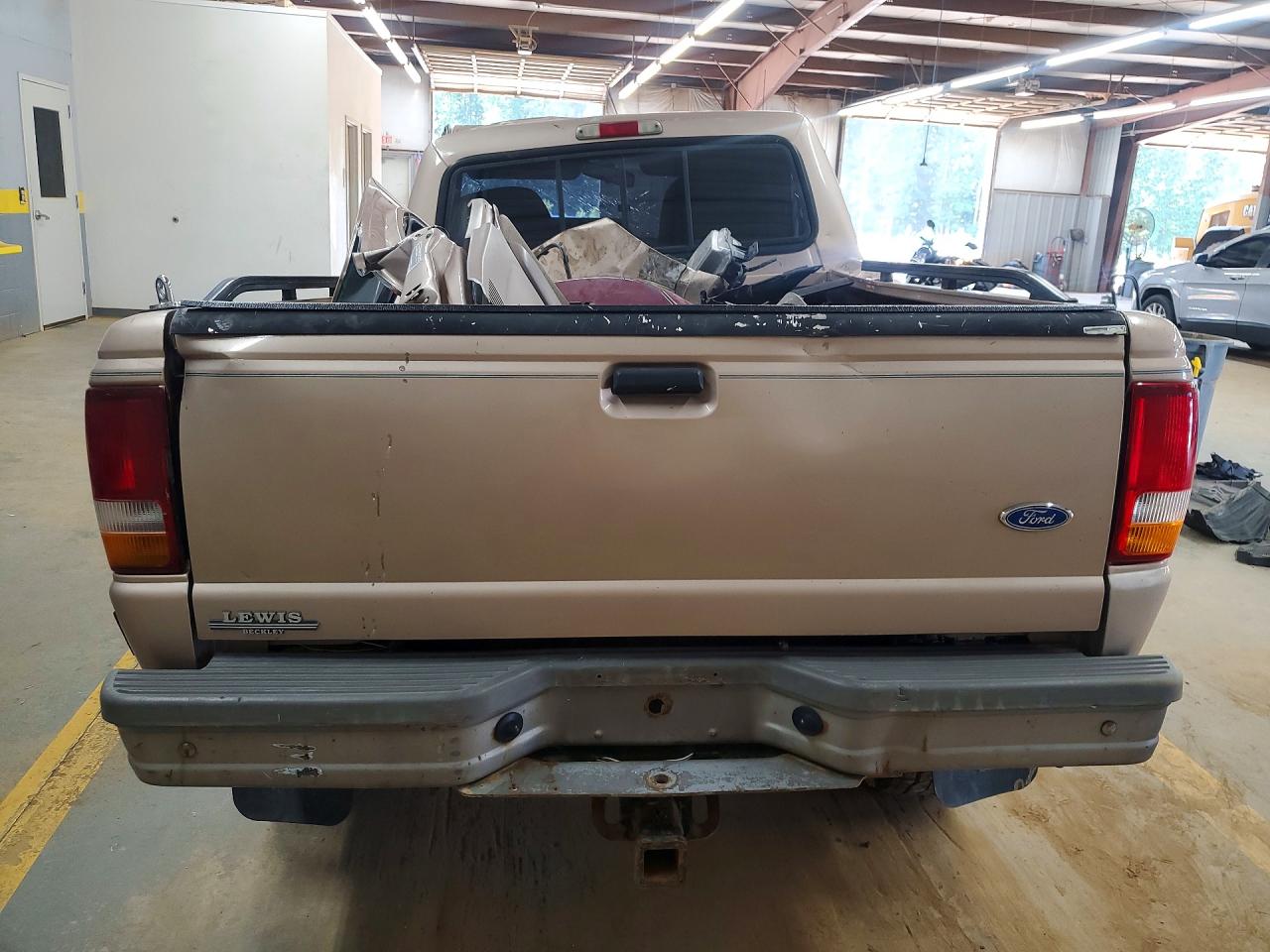 1993 Ford Ranger Tan vin: 1FTCR11X8PUB14853