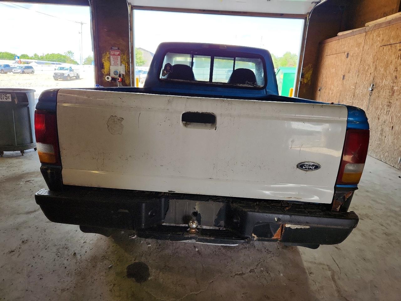 1993 Ford Ranger Blue vin: 1FTCR11XXPUA64019