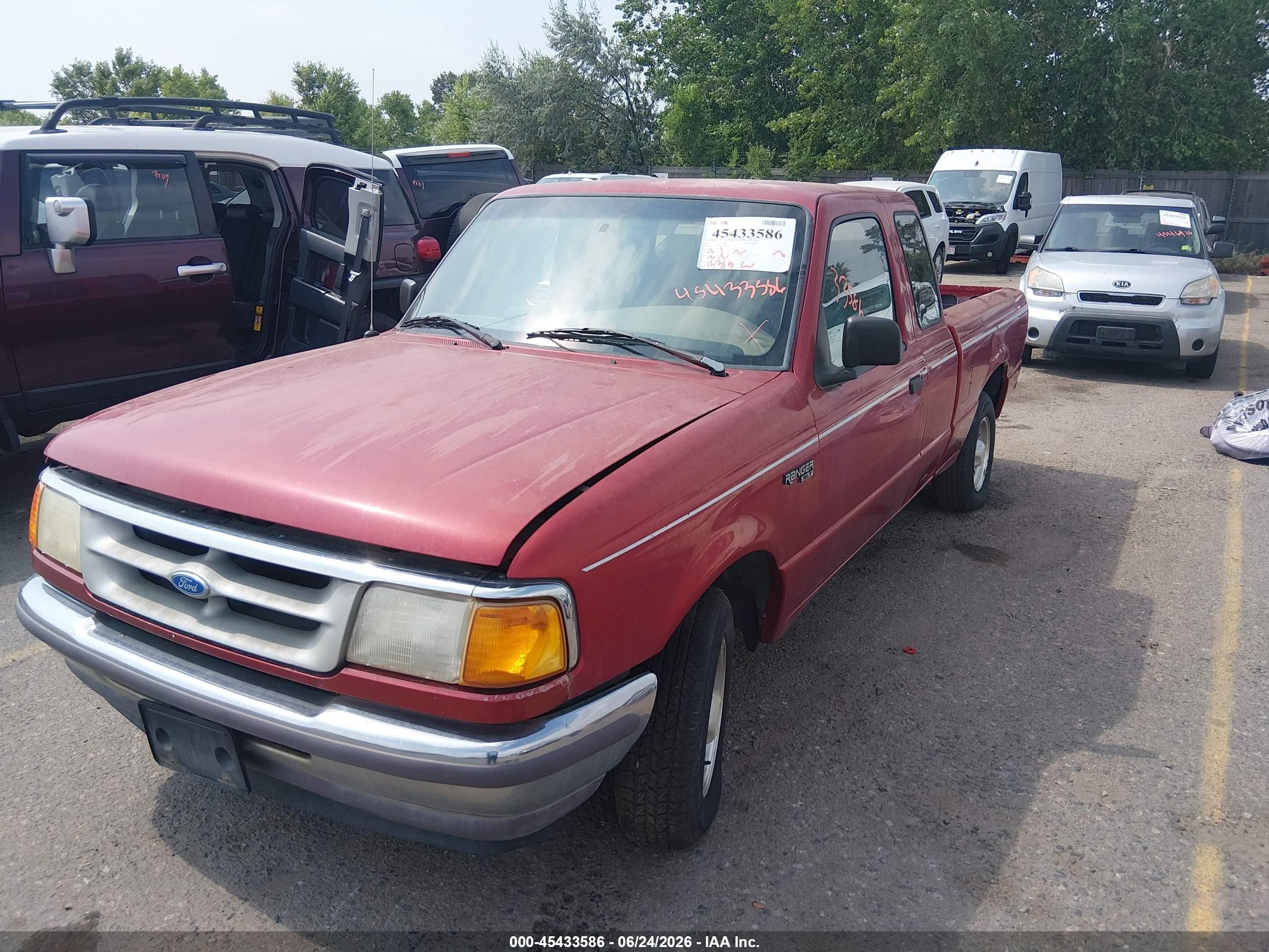 1997 Ford Ranger Xl/xlt Red vin: 1FTCR14A0VPA08982