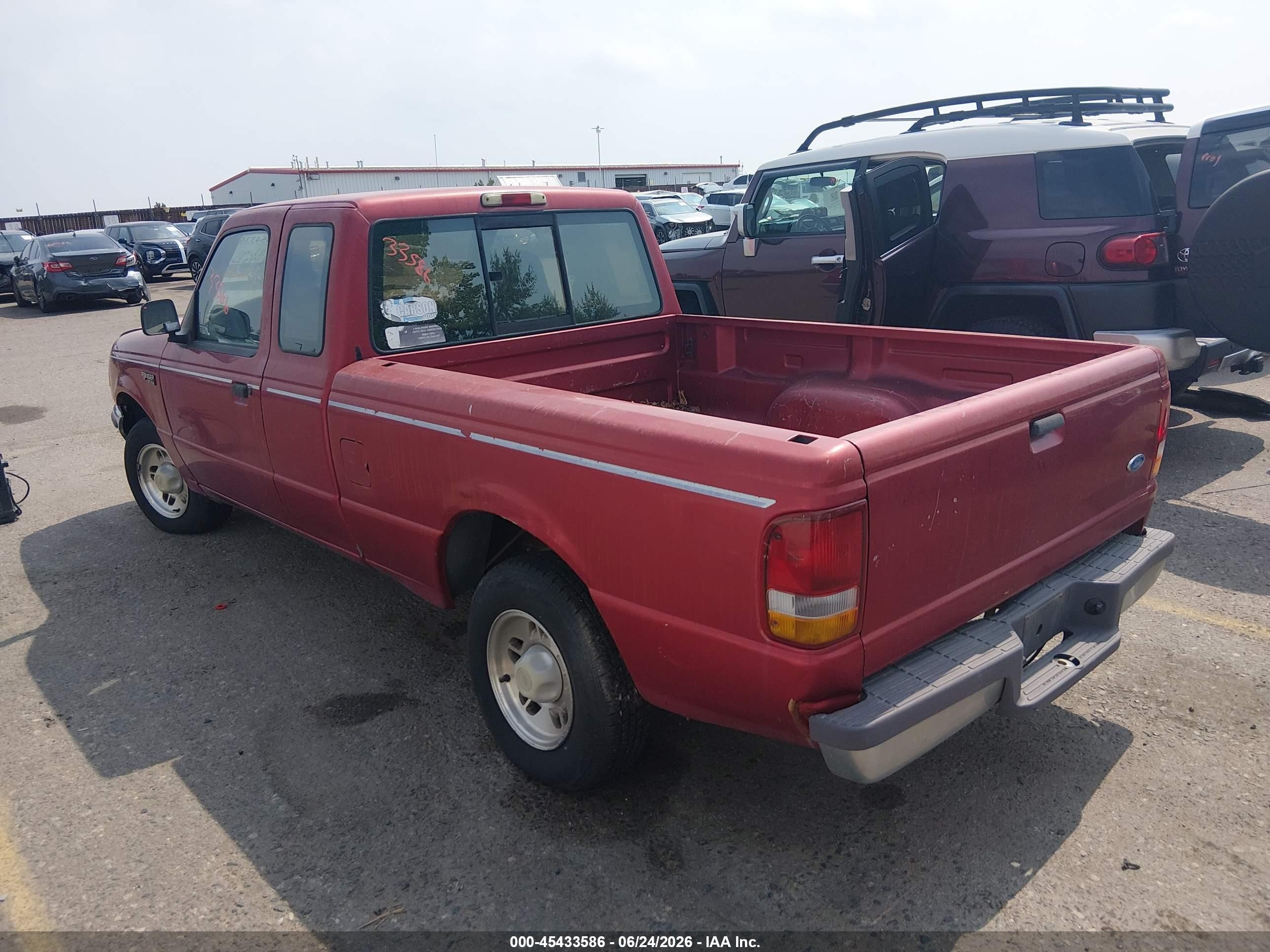 1997 Ford Ranger Xl/xlt Red vin: 1FTCR14A0VPA08982