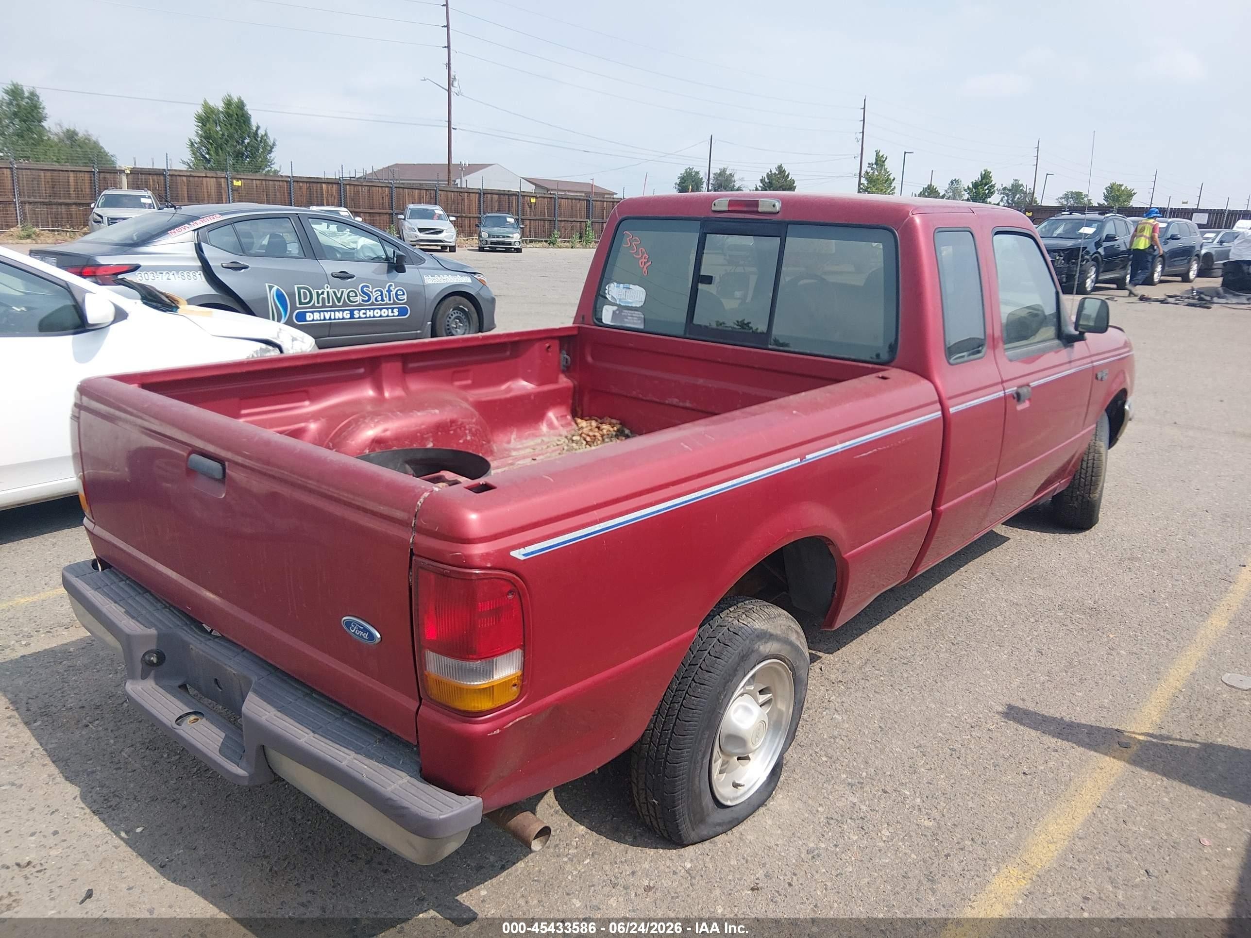 1997 Ford Ranger Xl/xlt Red vin: 1FTCR14A0VPA08982