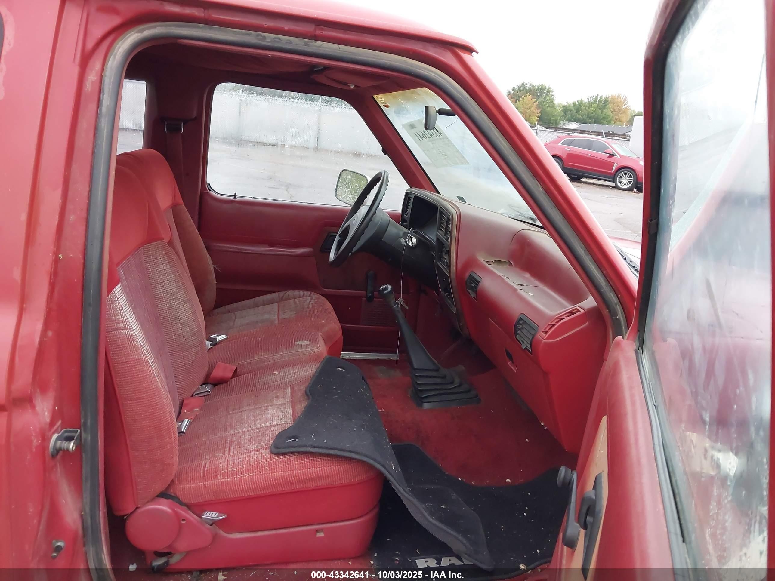 1989 Ford Ranger Super Cab Красный vin: 1FTCR14A1KPB12277