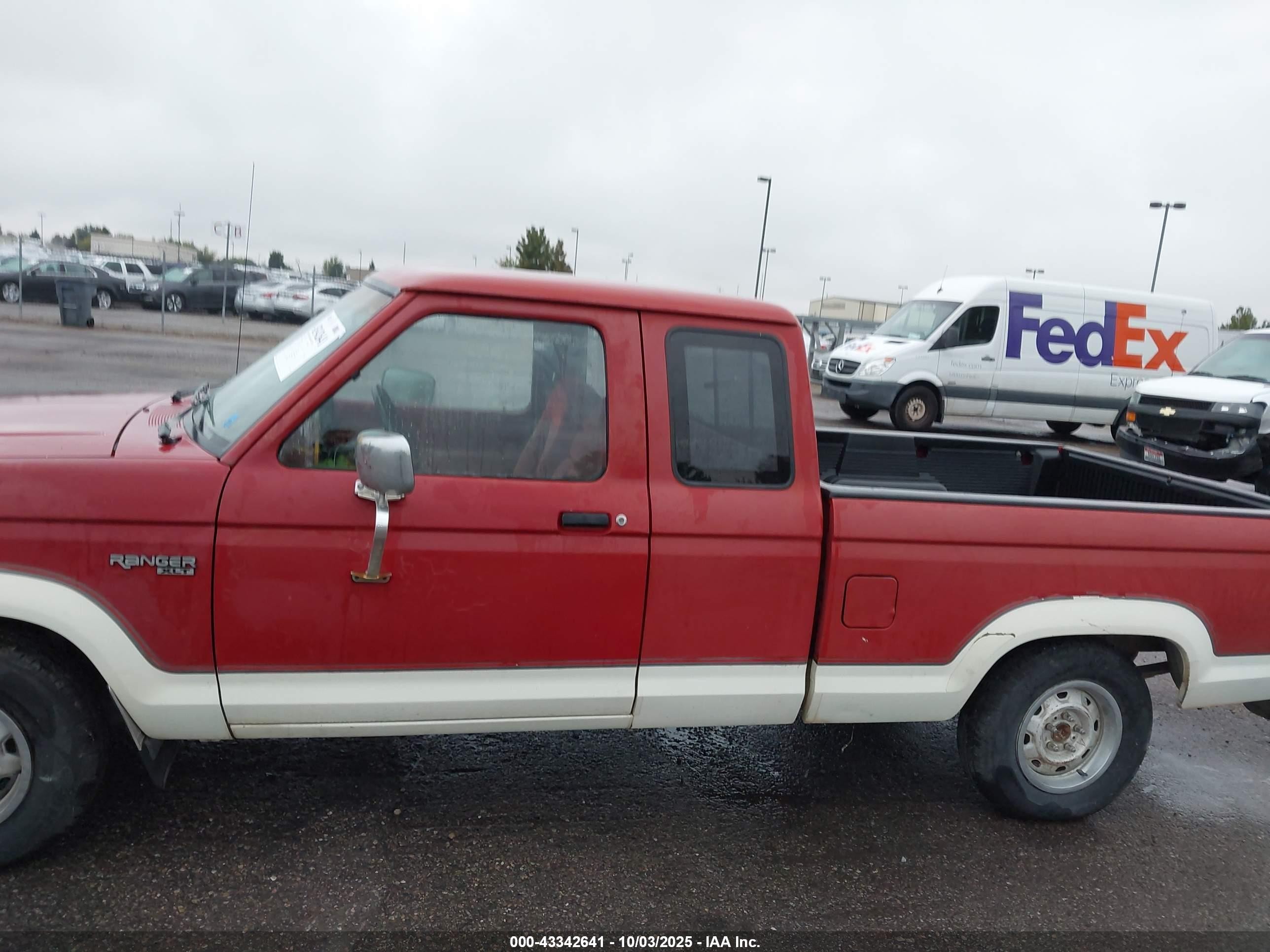 1989 Ford Ranger Super Cab Красный vin: 1FTCR14A1KPB12277