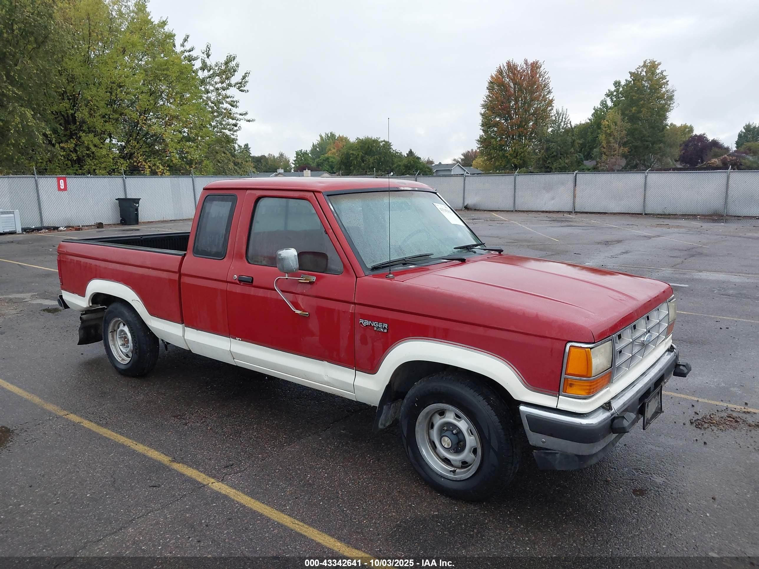 1989 Ford Ranger Super Cab Red vin: 1FTCR14A1KPB12277