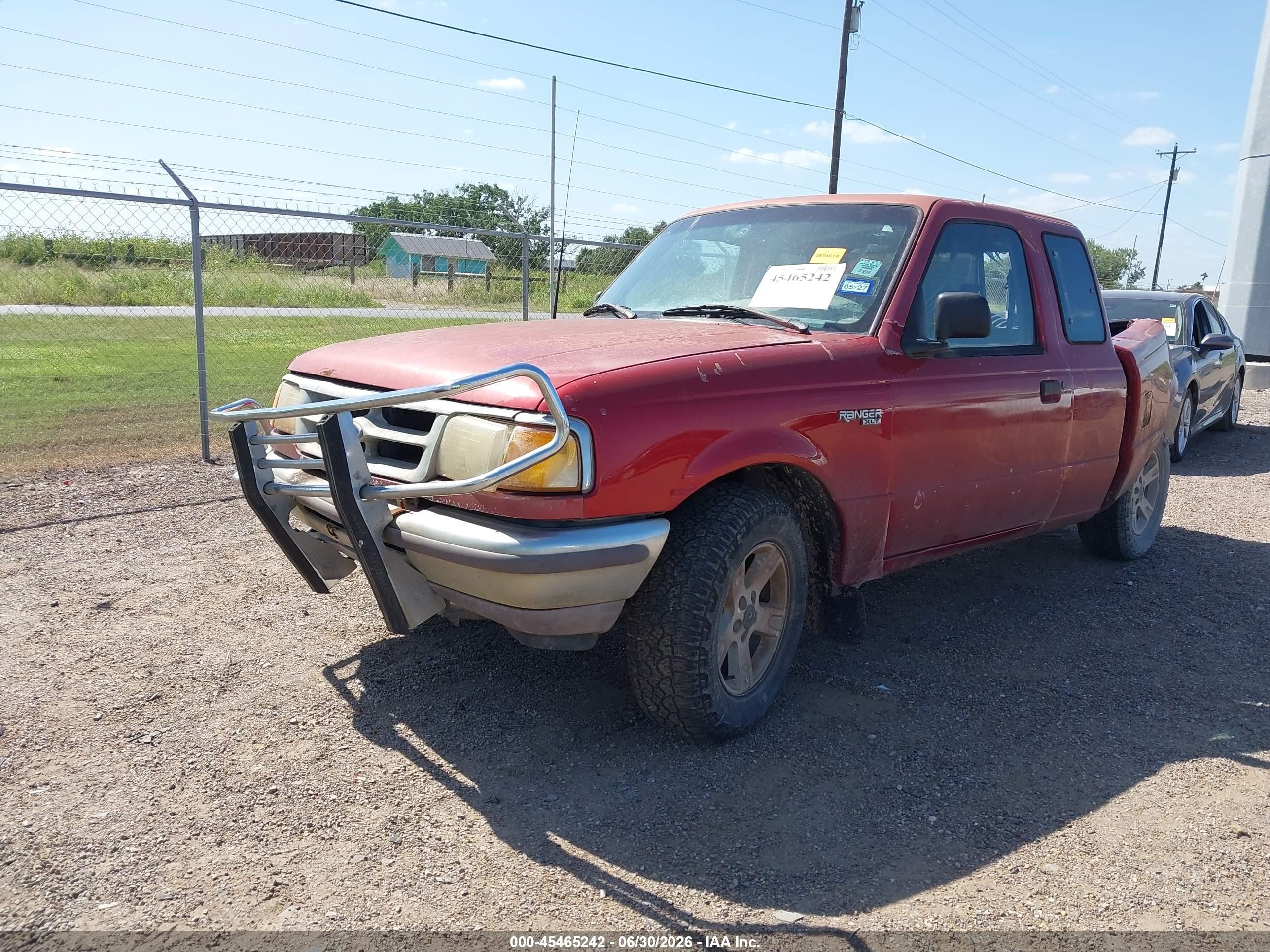 1997 Ford Ranger Xl/xlt Red vin: 1FTCR14A1VTA16581