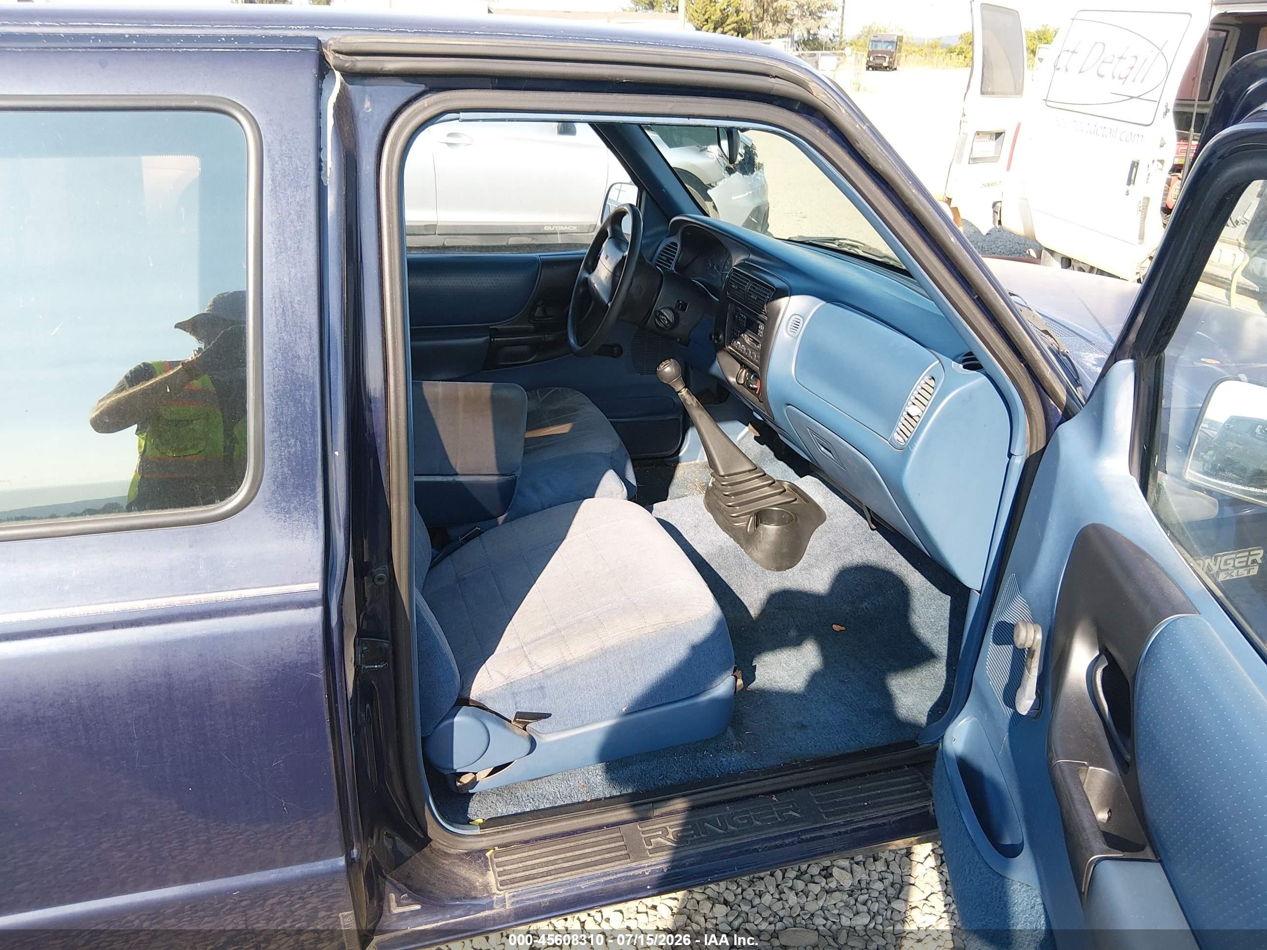 1996 Ford Ranger Super Cab Blue vin: 1FTCR14A3TPA52097