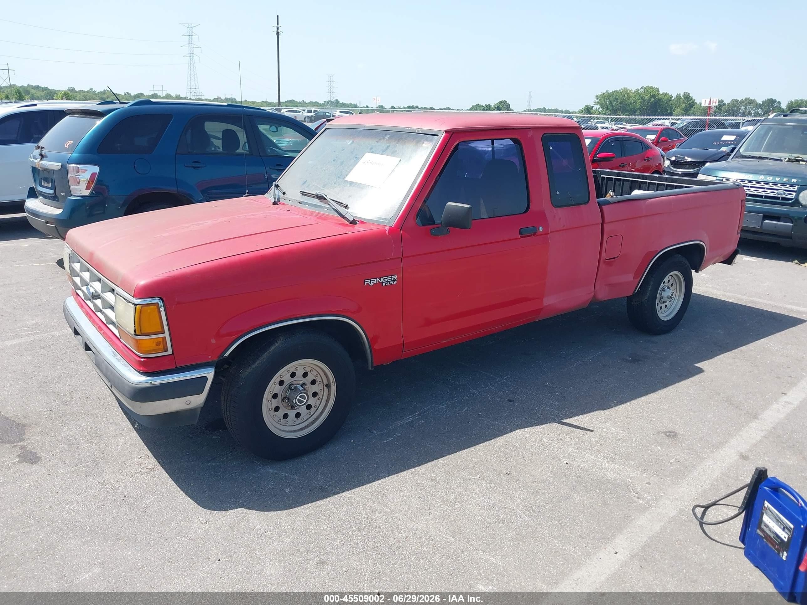 1992 Ford Ranger Super Cab Red vin: 1FTCR14A4NTA30846