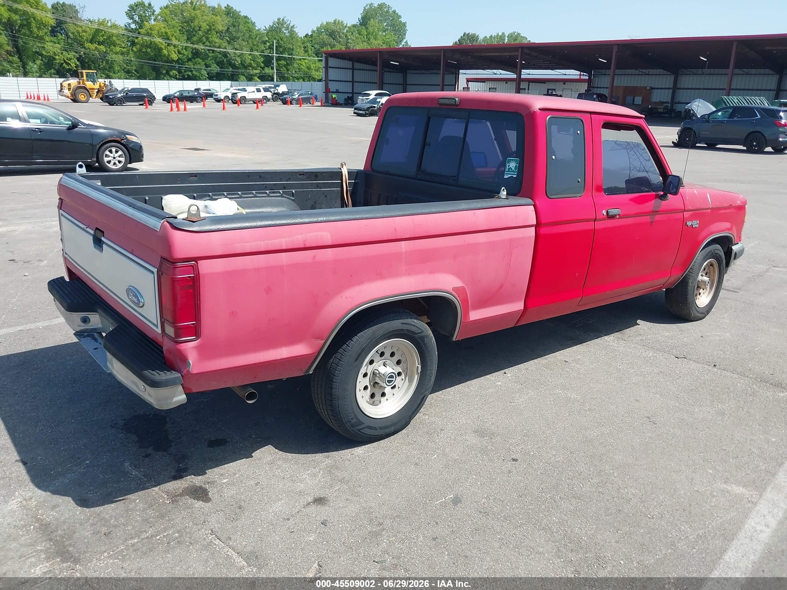 1992 Ford Ranger Super Cab Red vin: 1FTCR14A4NTA30846