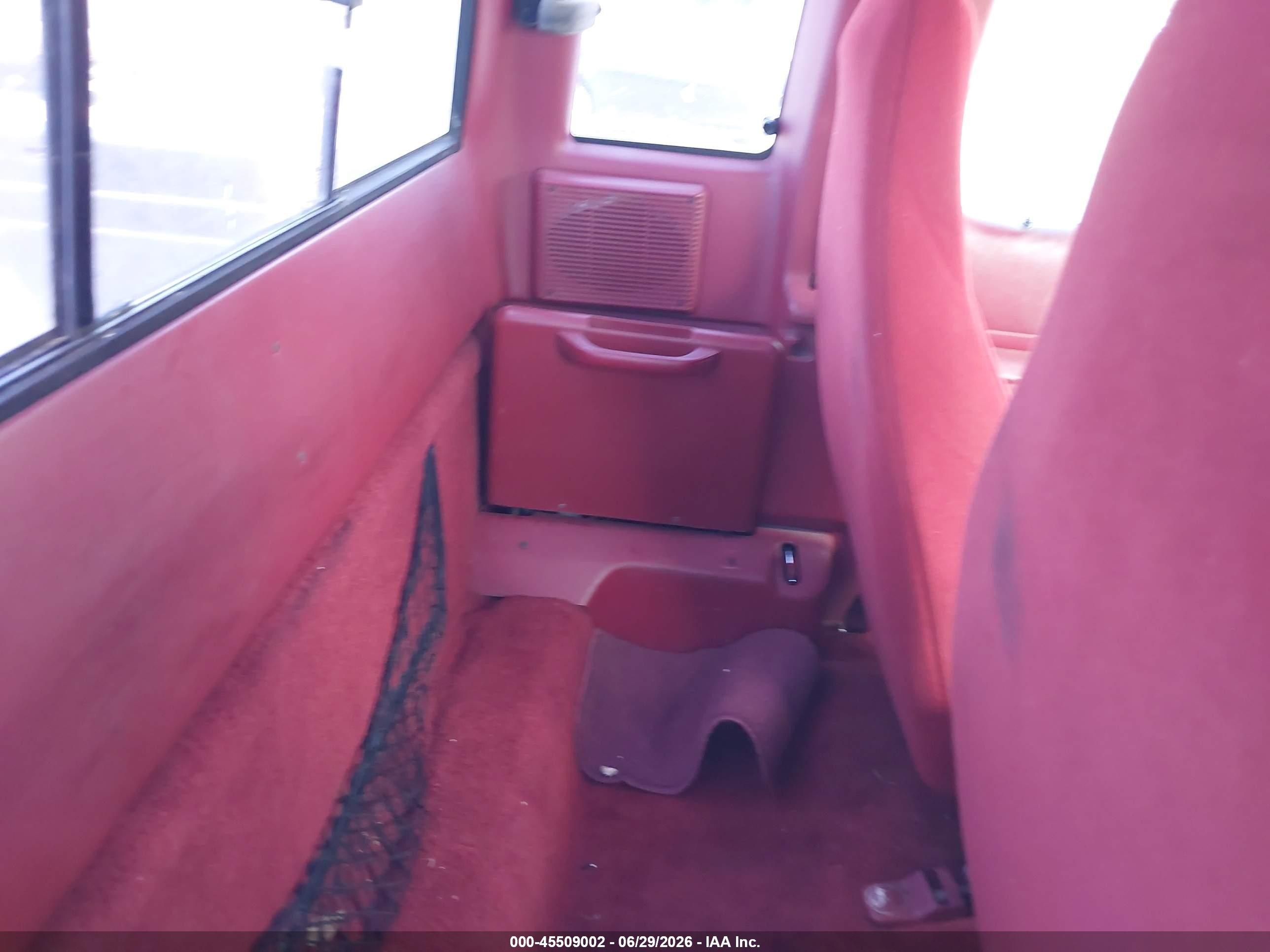 1992 Ford Ranger Super Cab Red vin: 1FTCR14A4NTA30846