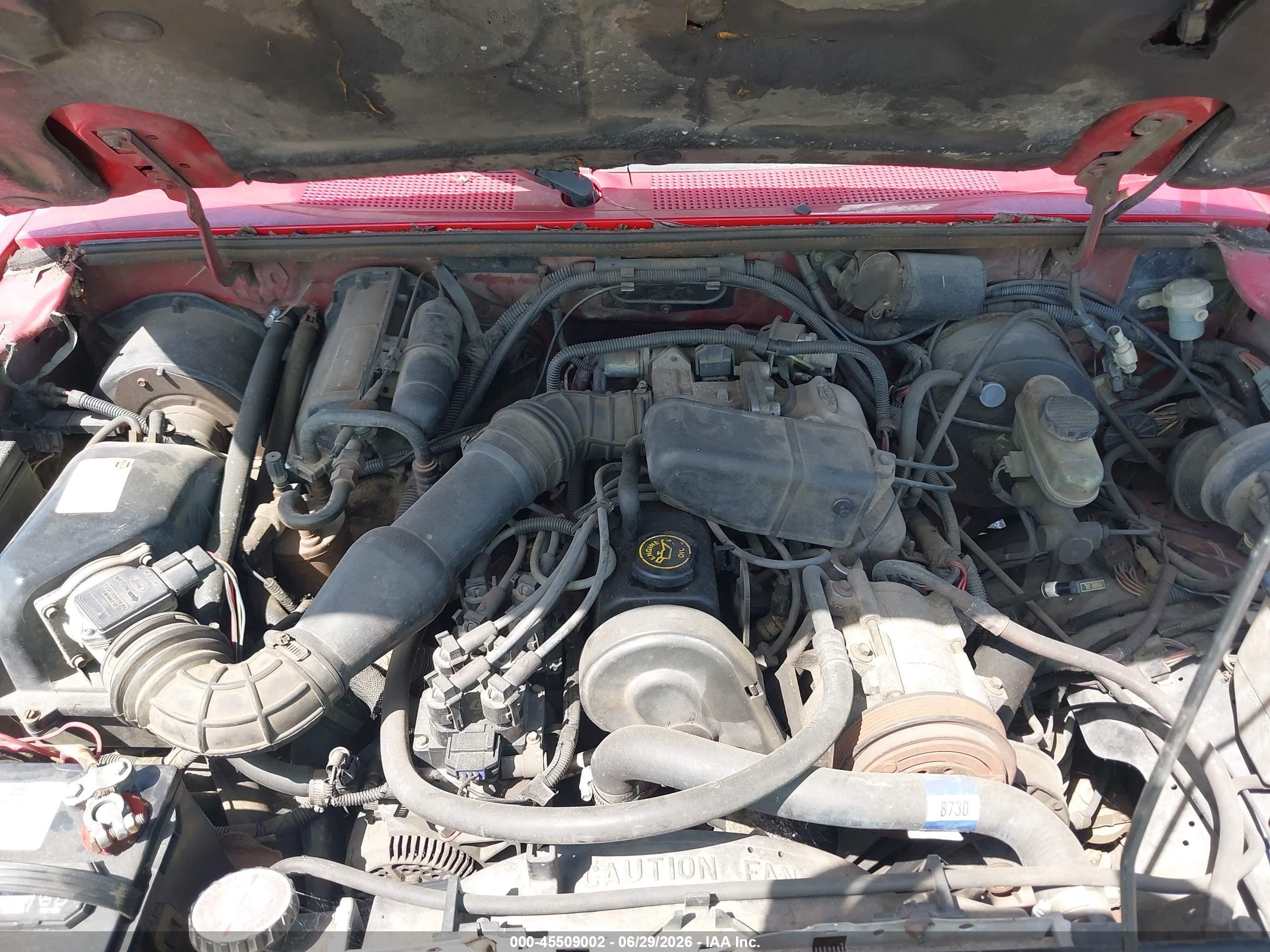 1992 Ford Ranger Super Cab Red vin: 1FTCR14A4NTA30846