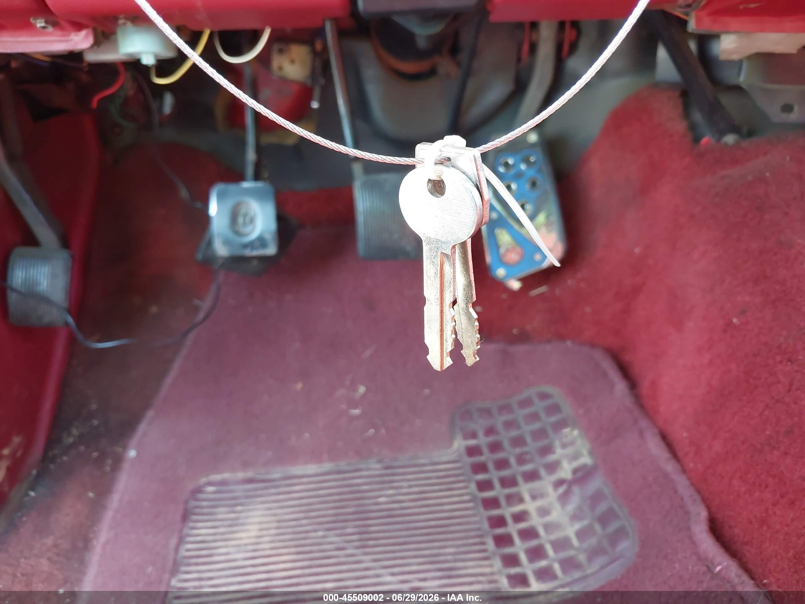 1992 Ford Ranger Super Cab Red vin: 1FTCR14A4NTA30846