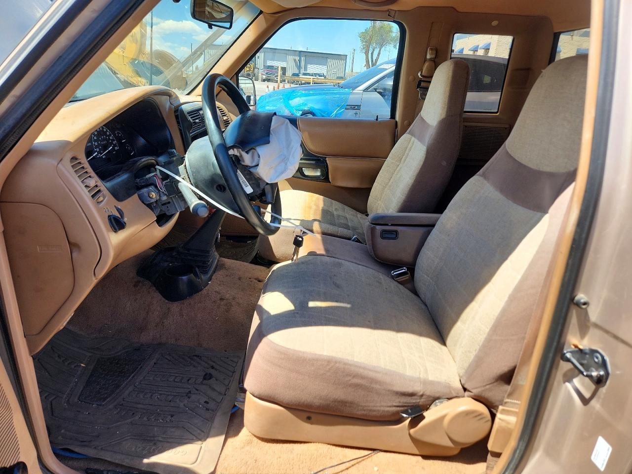 1996 Ford Ranger Super Cab Gold vin: 1FTCR14A4TPB19760
