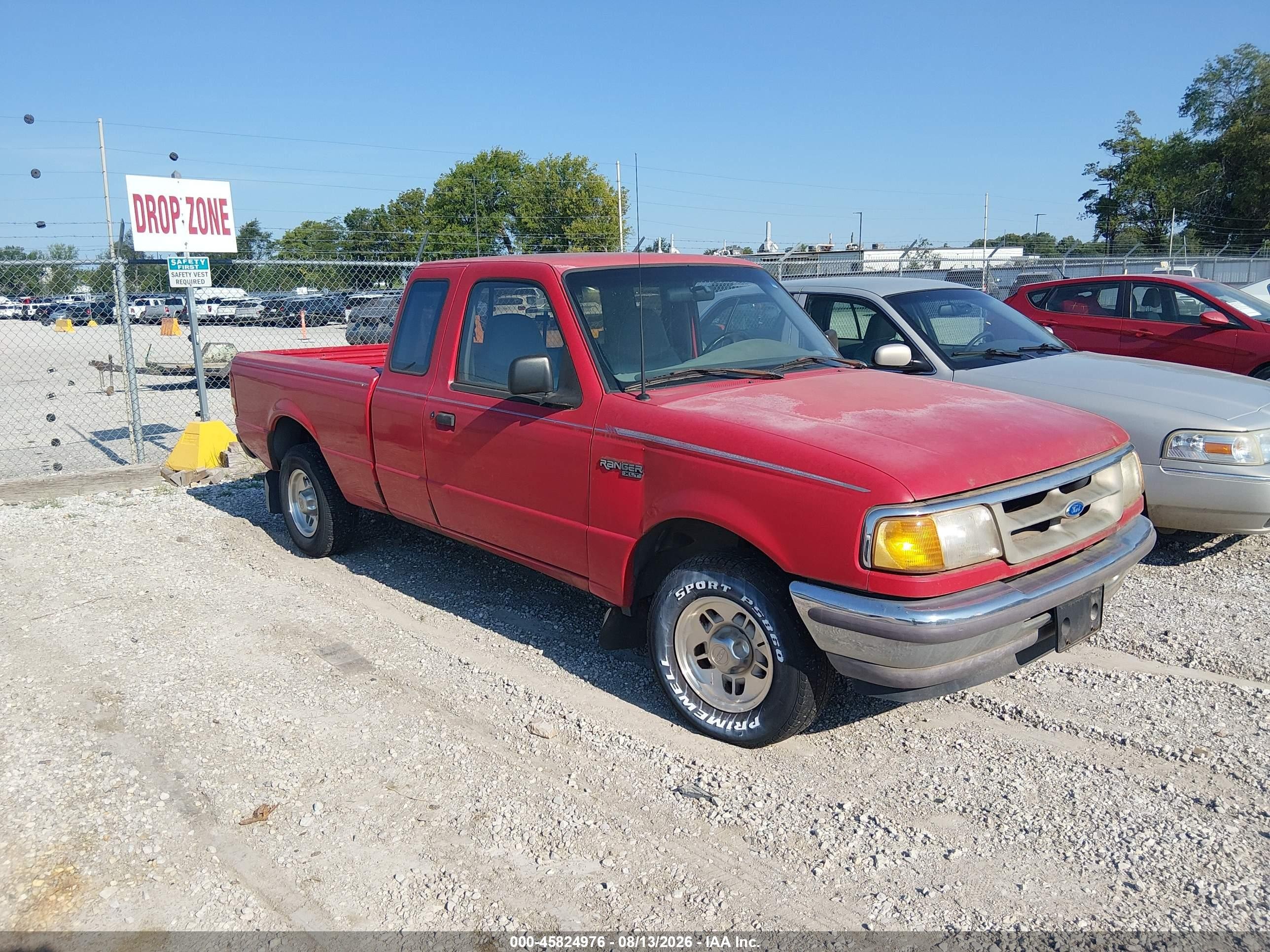 1996 Ford Ranger Super Cab Red vin: 1FTCR14A5TPB30962