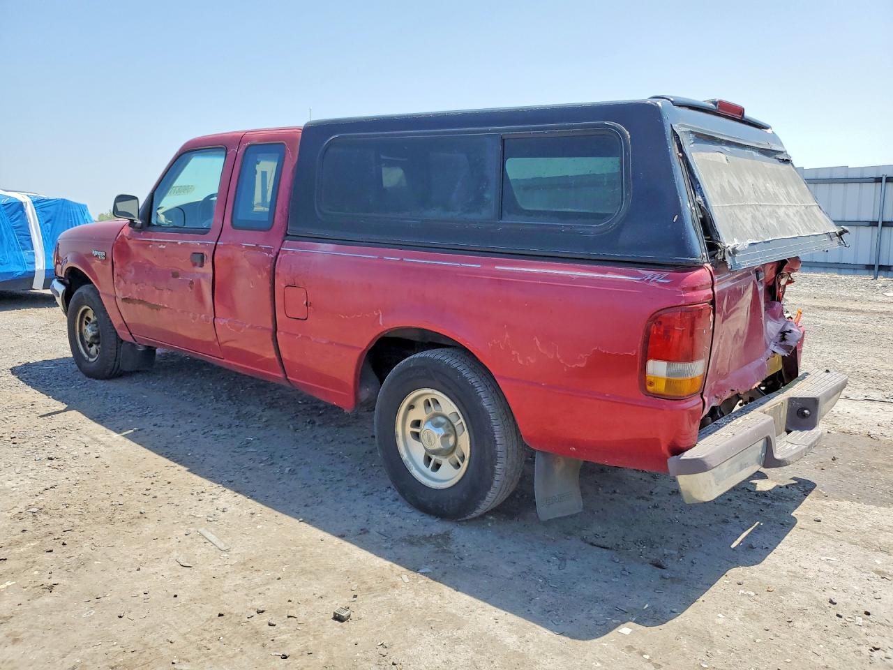1996 Ford Ranger Super Cab Red vin: 1FTCR14A5TTA59642