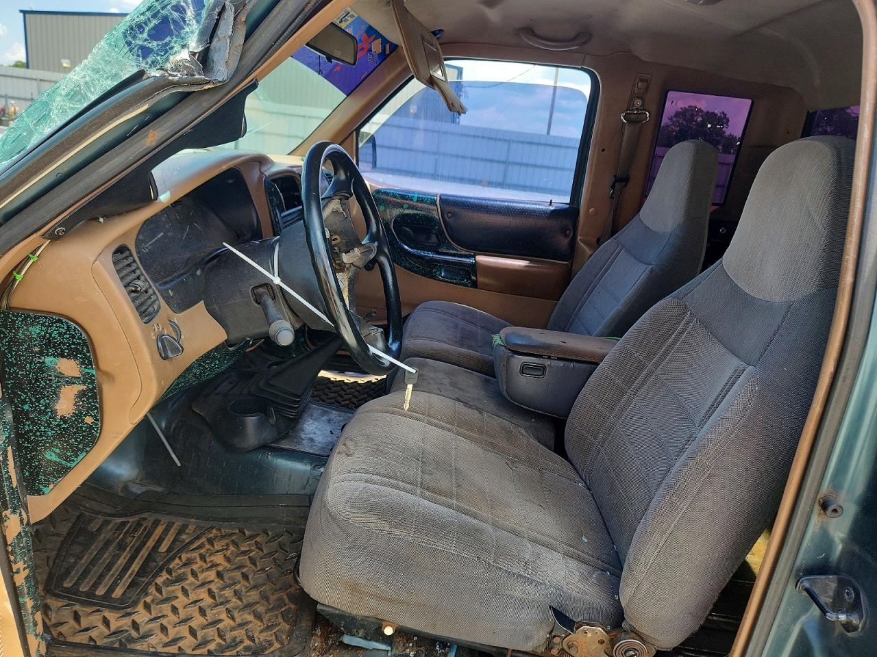 1996 Ford Ranger Super Cab Teal vin: 1FTCR14A6TPB15600