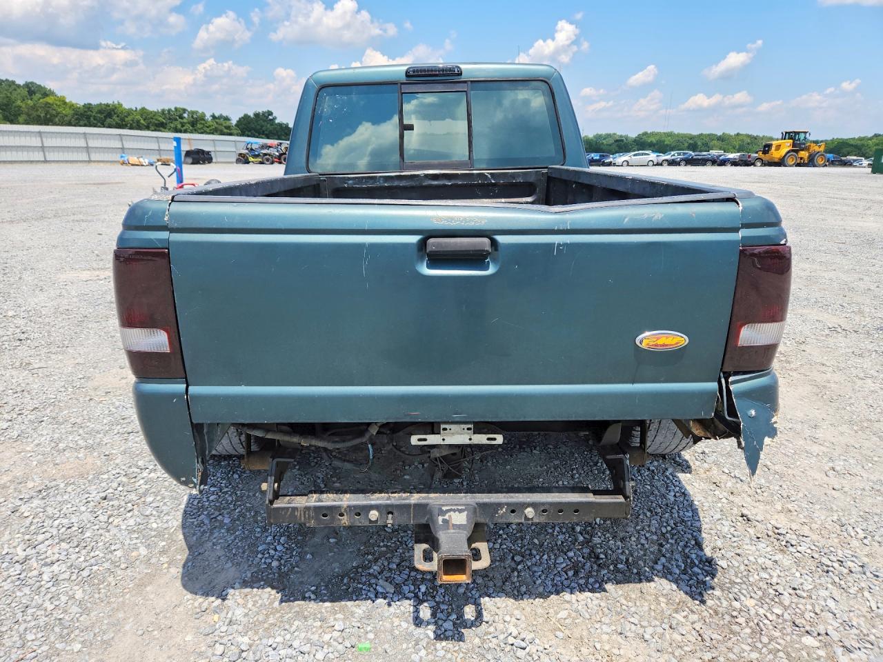 1996 Ford Ranger Super Cab Teal vin: 1FTCR14A6TPB15600