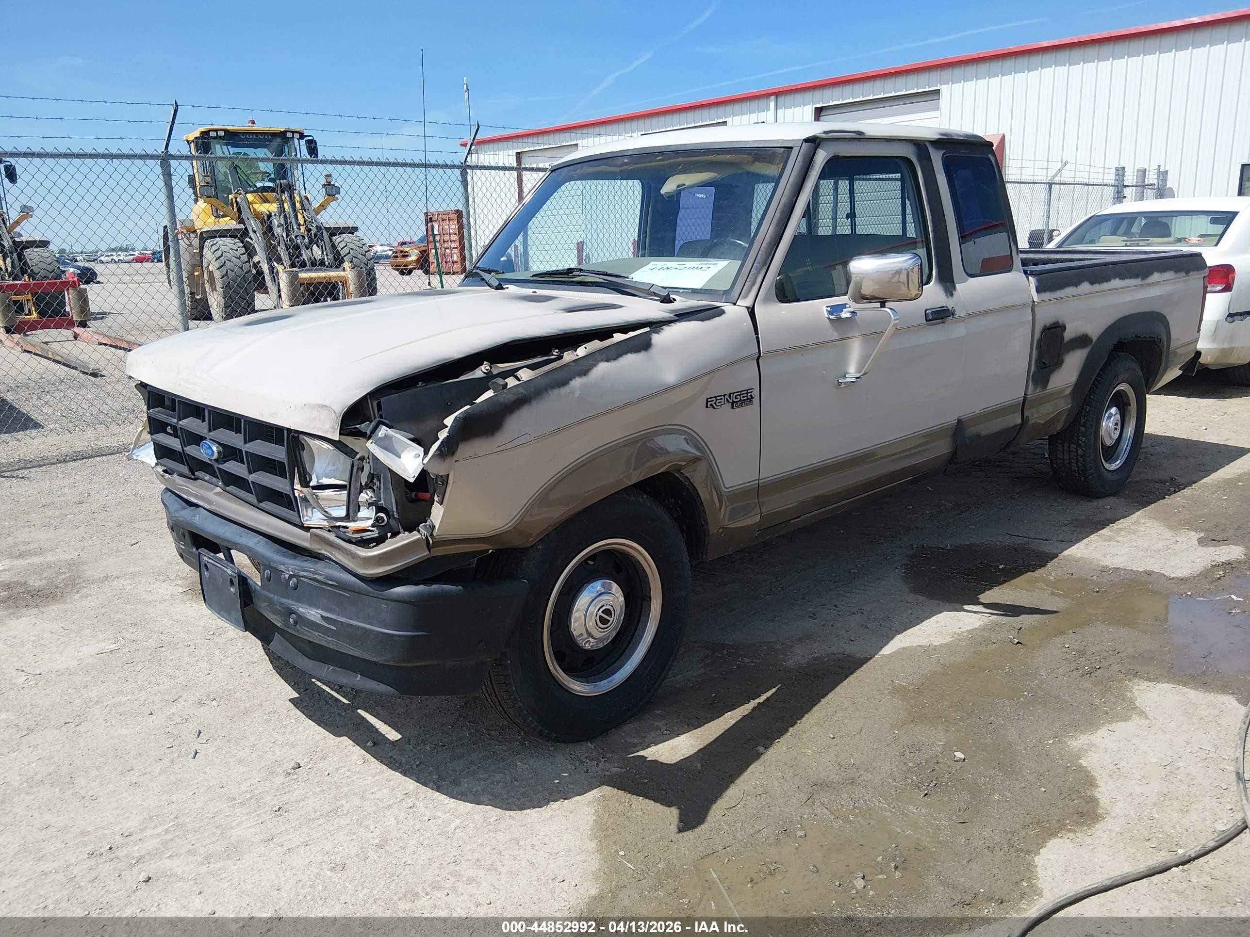 1990 Ford Ranger Super Cab Tan vin: 1FTCR14A8LPA05714