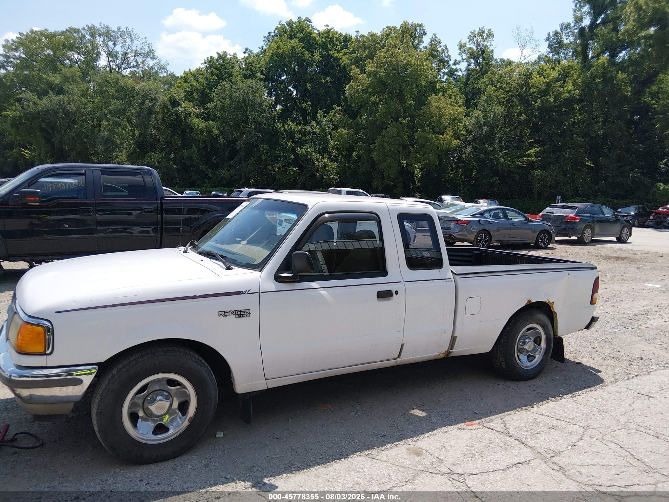 1995 Ford Ranger Super Cab White vin: 1FTCR14A8SPA80640