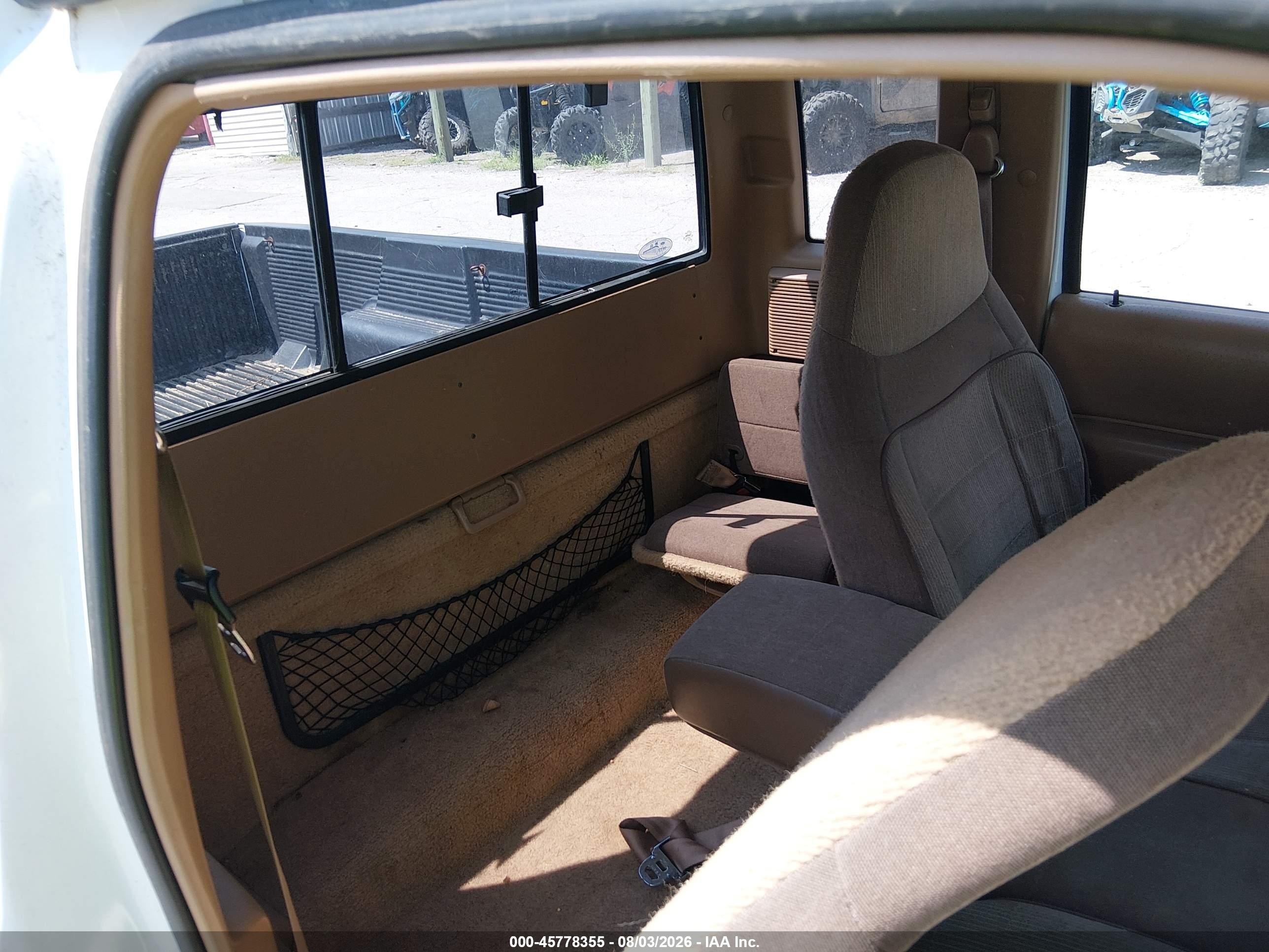 1995 Ford Ranger Super Cab White vin: 1FTCR14A8SPA80640