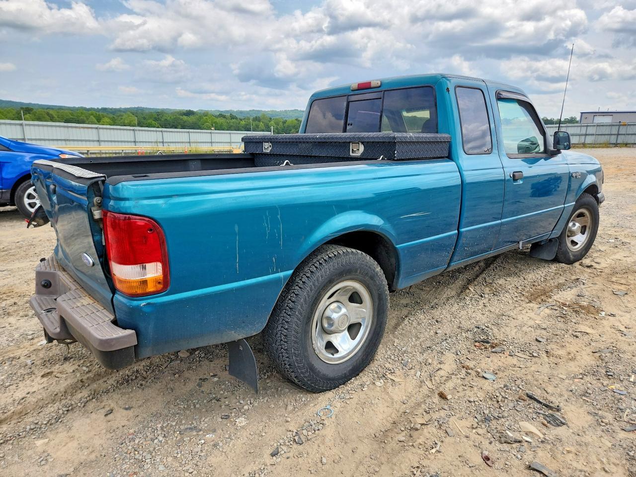 1995 Ford Ranger Super Cab Teal vin: 1FTCR14A8SPB14480