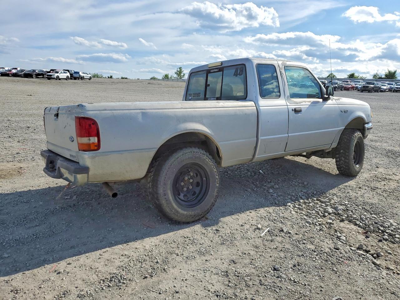 1996 Ford Ranger Super Cab Silver vin: 1FTCR14A8TPA86651