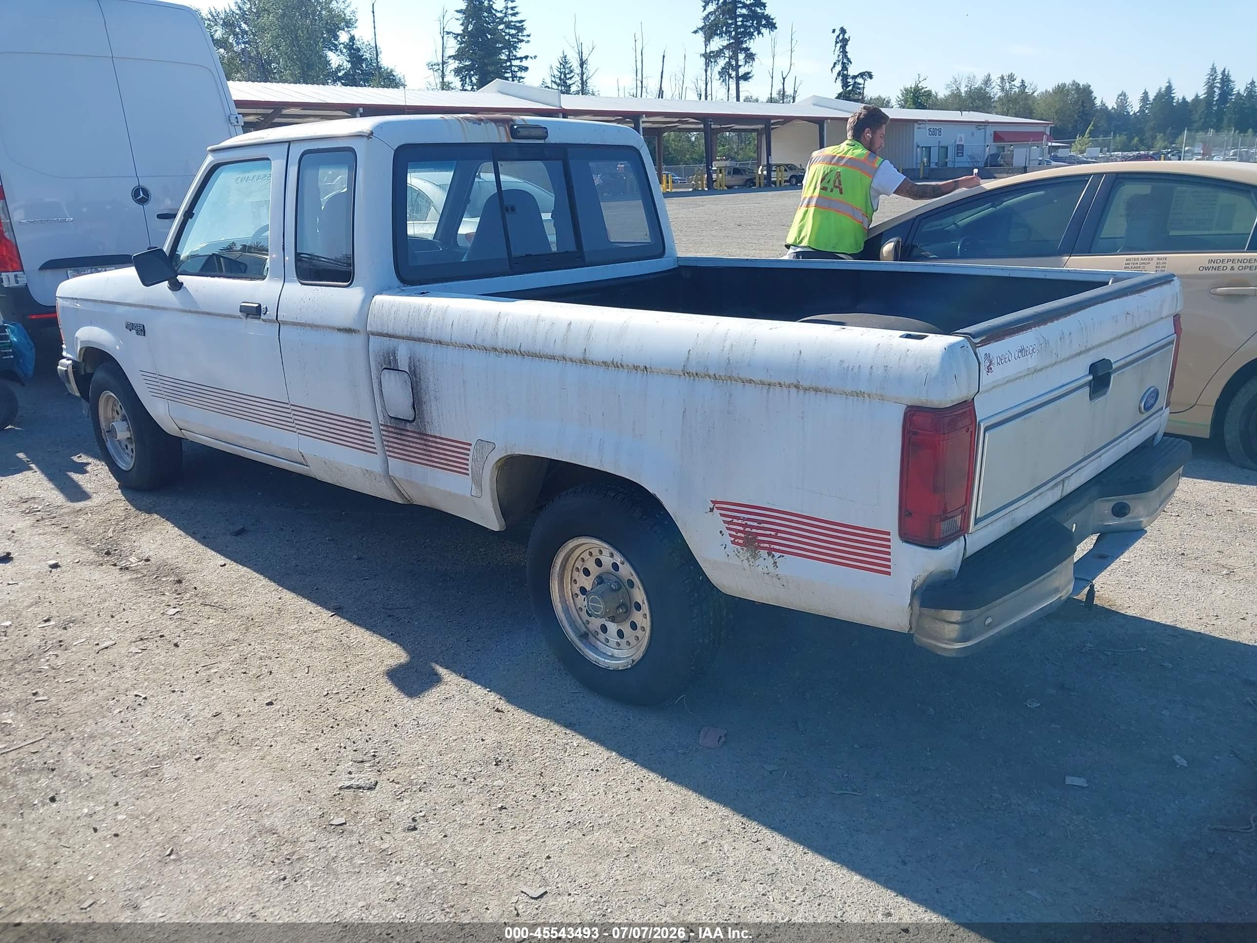 1992 Ford Ranger Super Cab White vin: 1FTCR14A9NPA94163