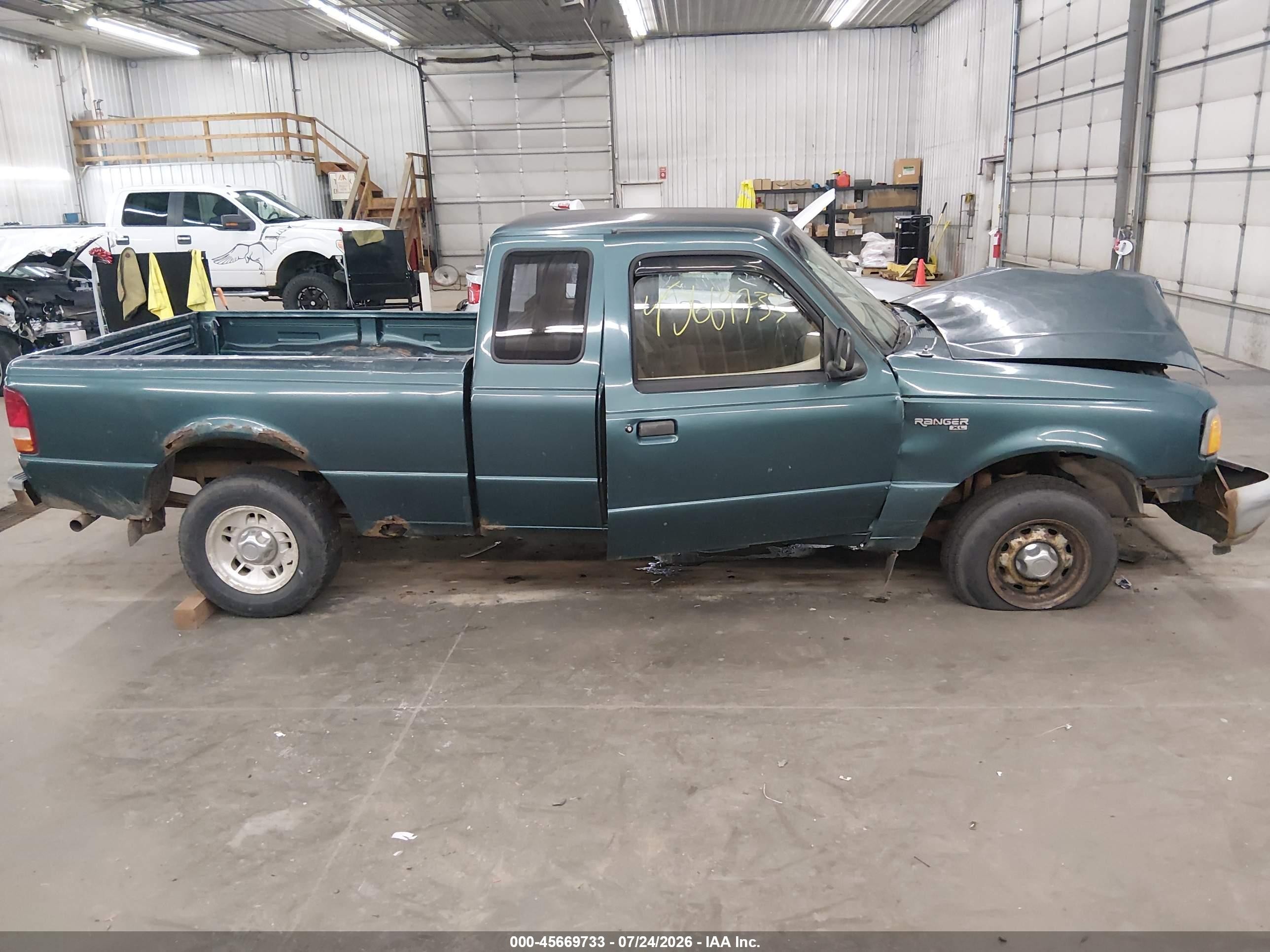 1995 Ford Ranger Super Cab Green vin: 1FTCR14A9SPA99388